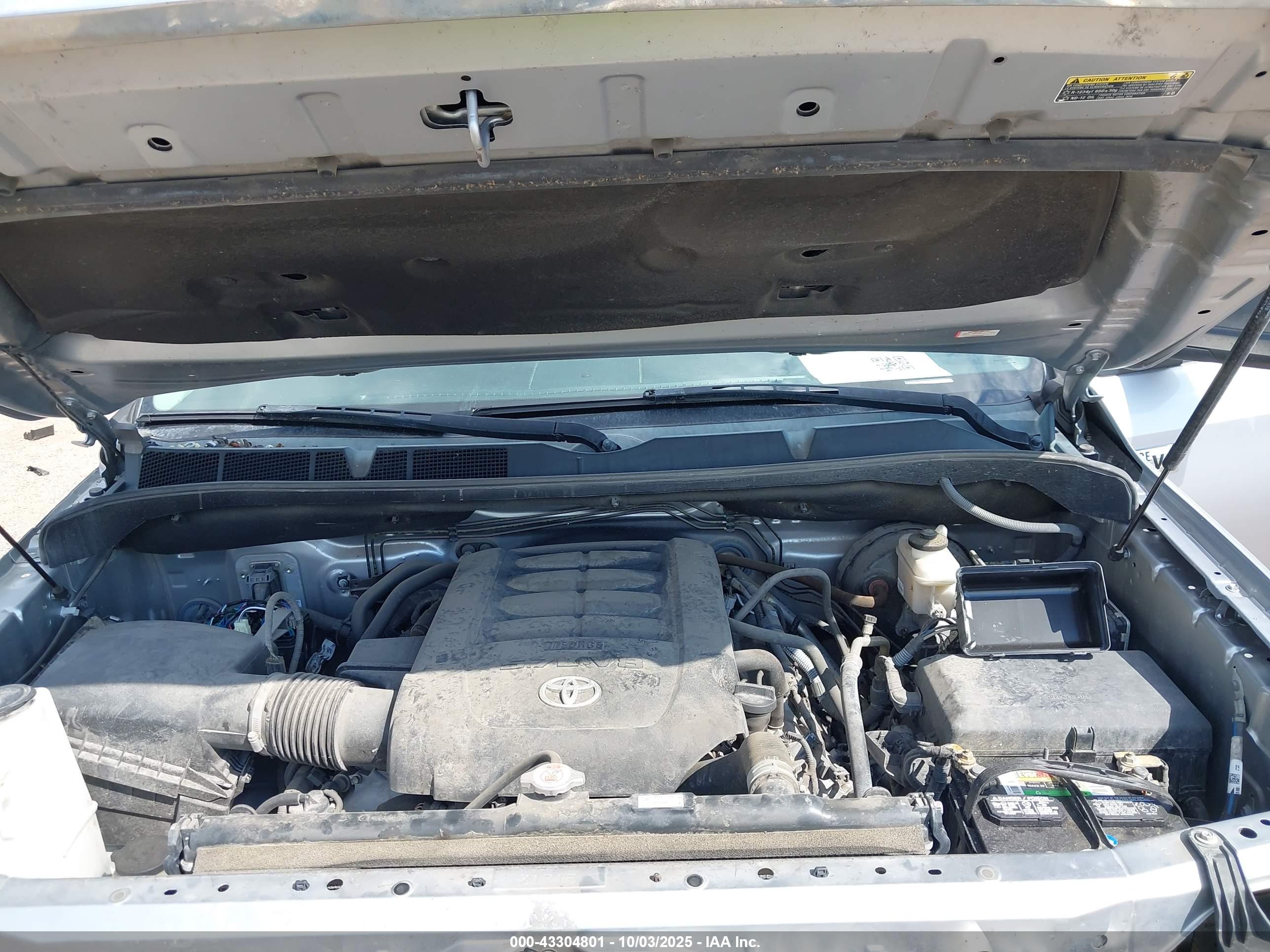 TOYOTA TUNDRA image 10