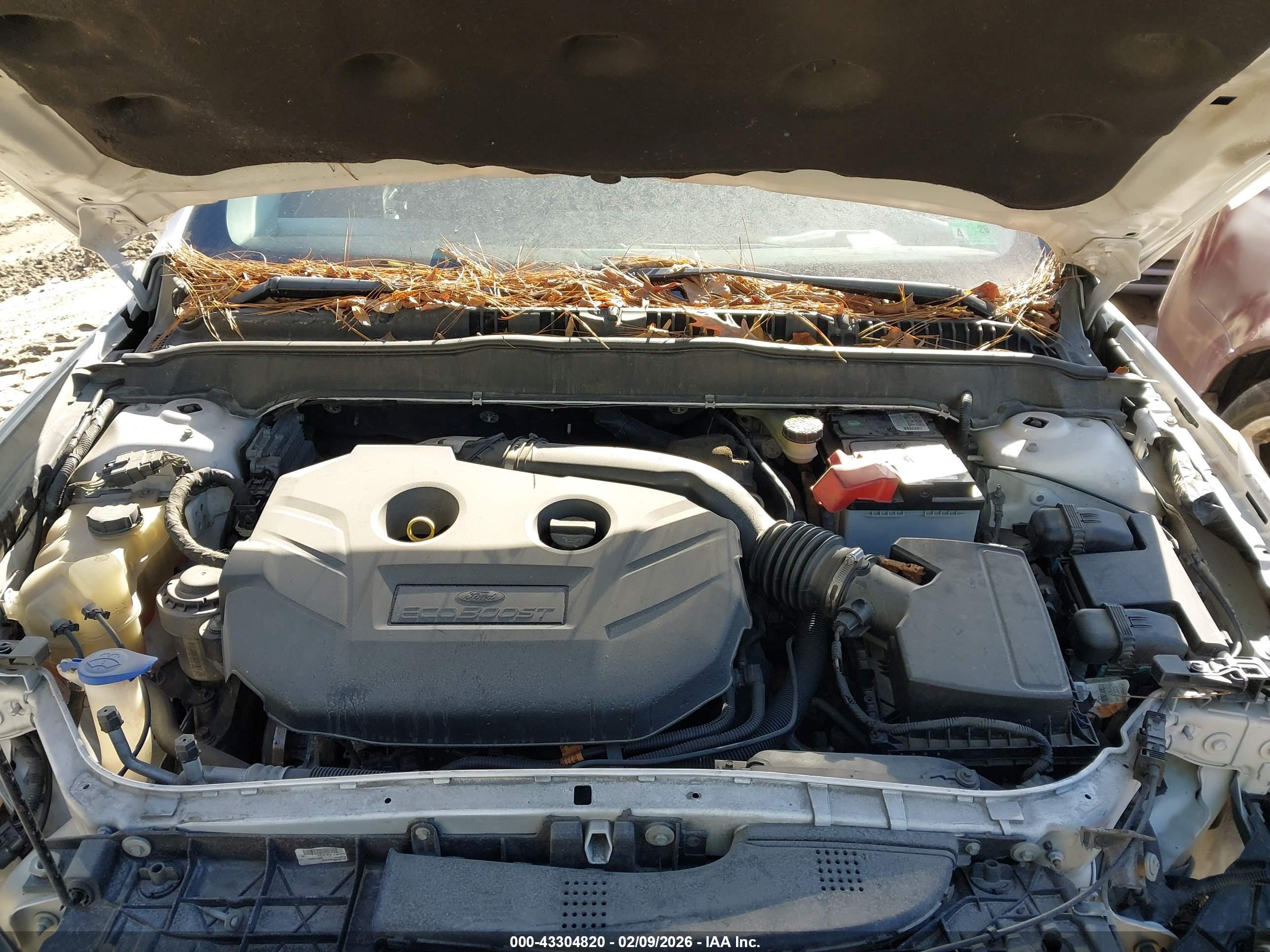 FORD FUSION image 10