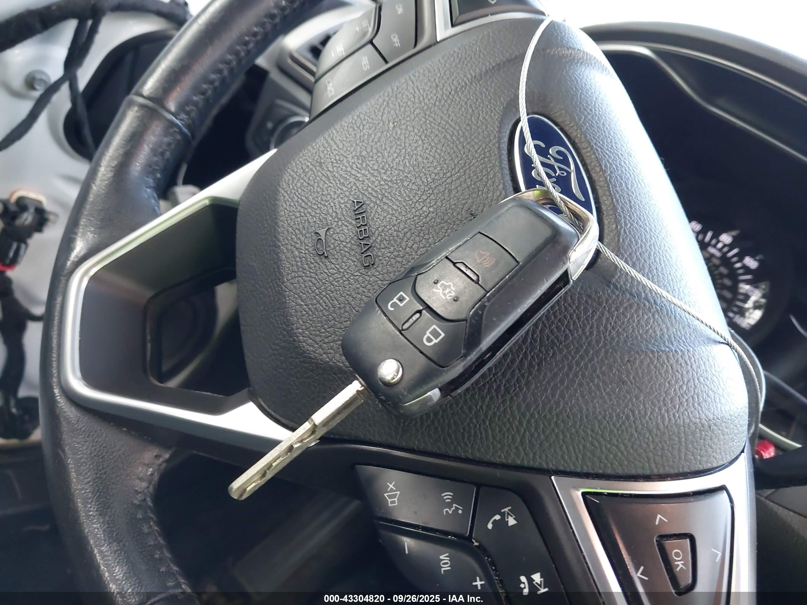 FORD FUSION image 11