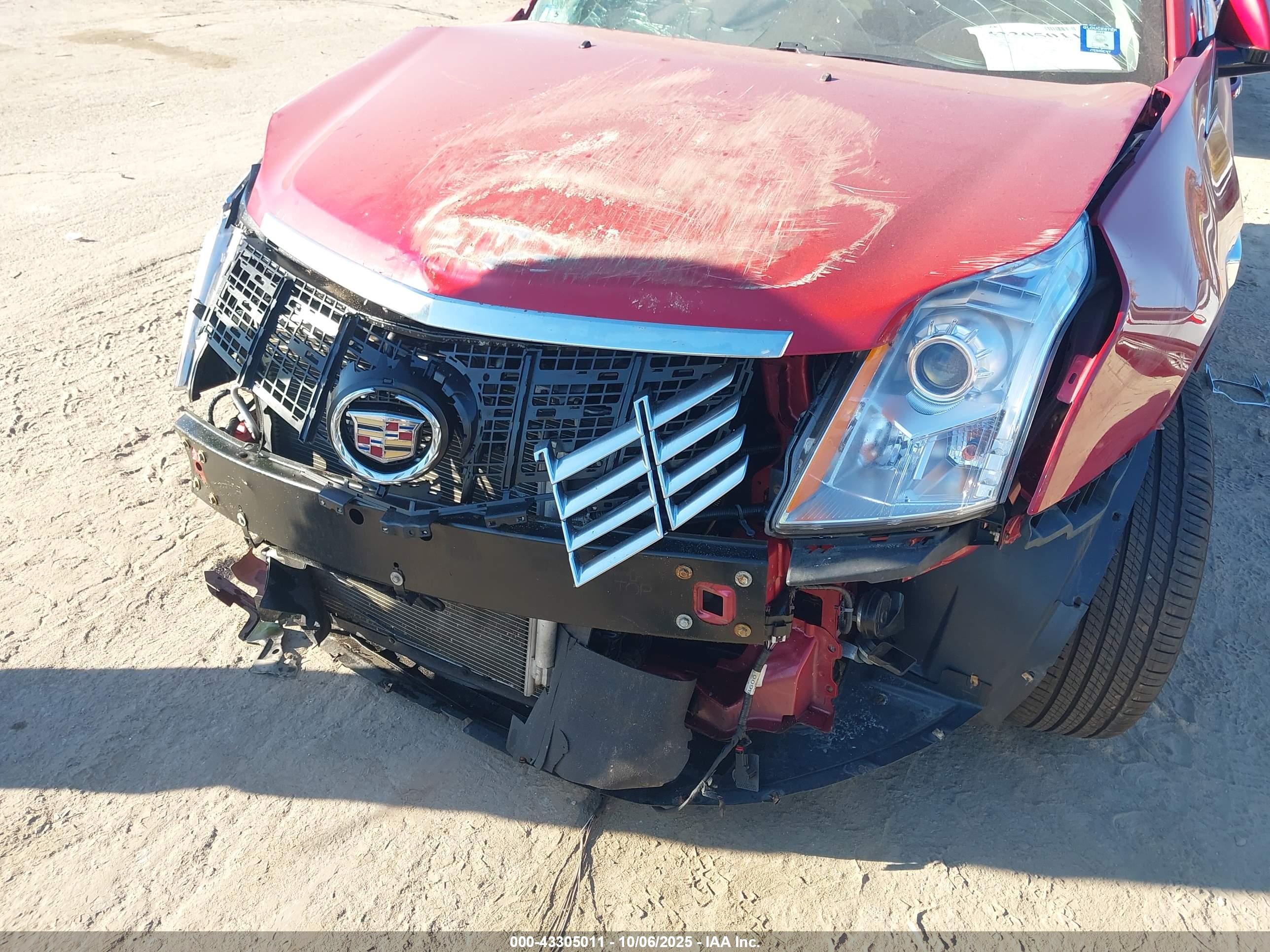 CADILLAC SRX image 6