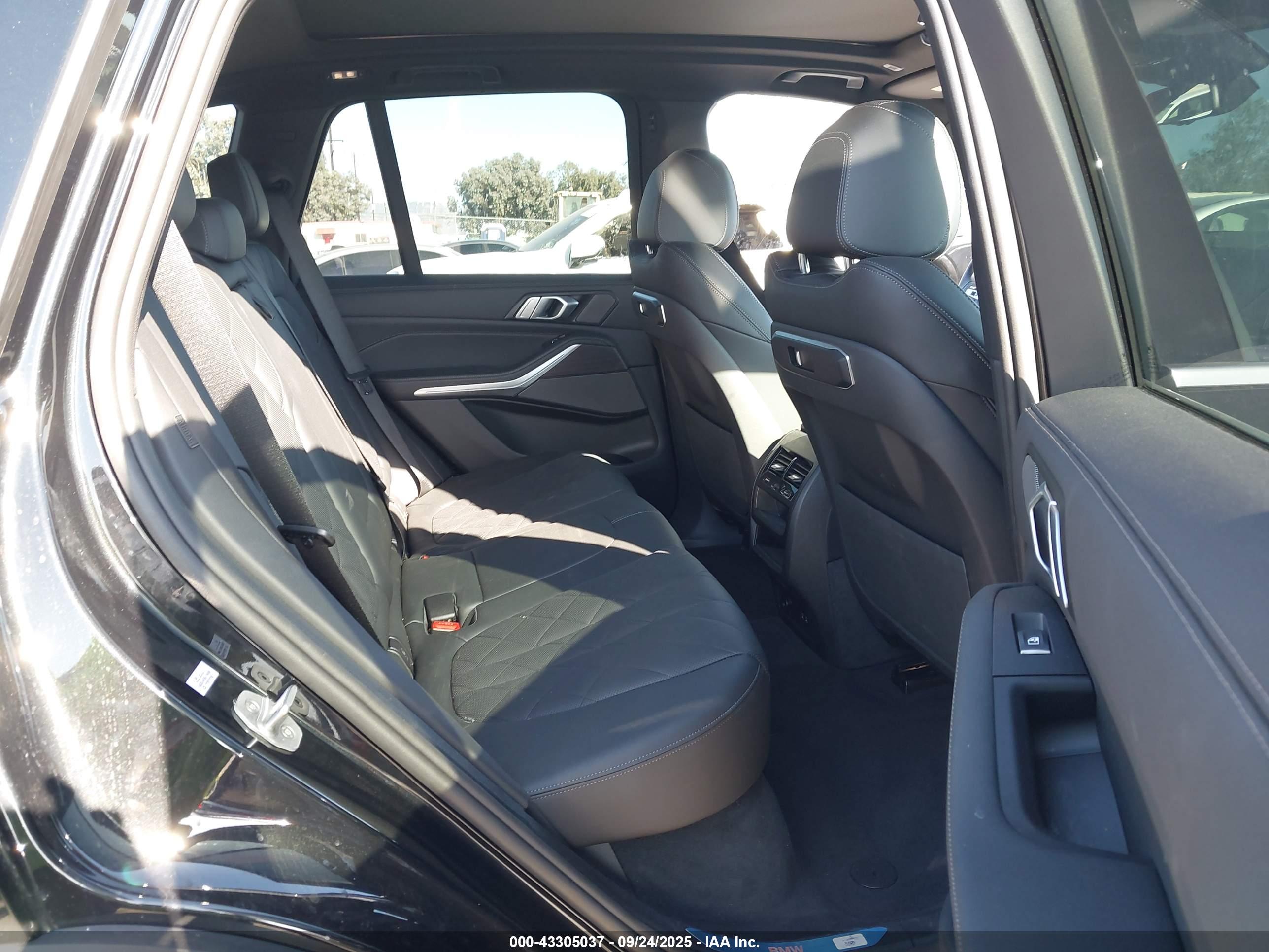 BMW X5 image 8