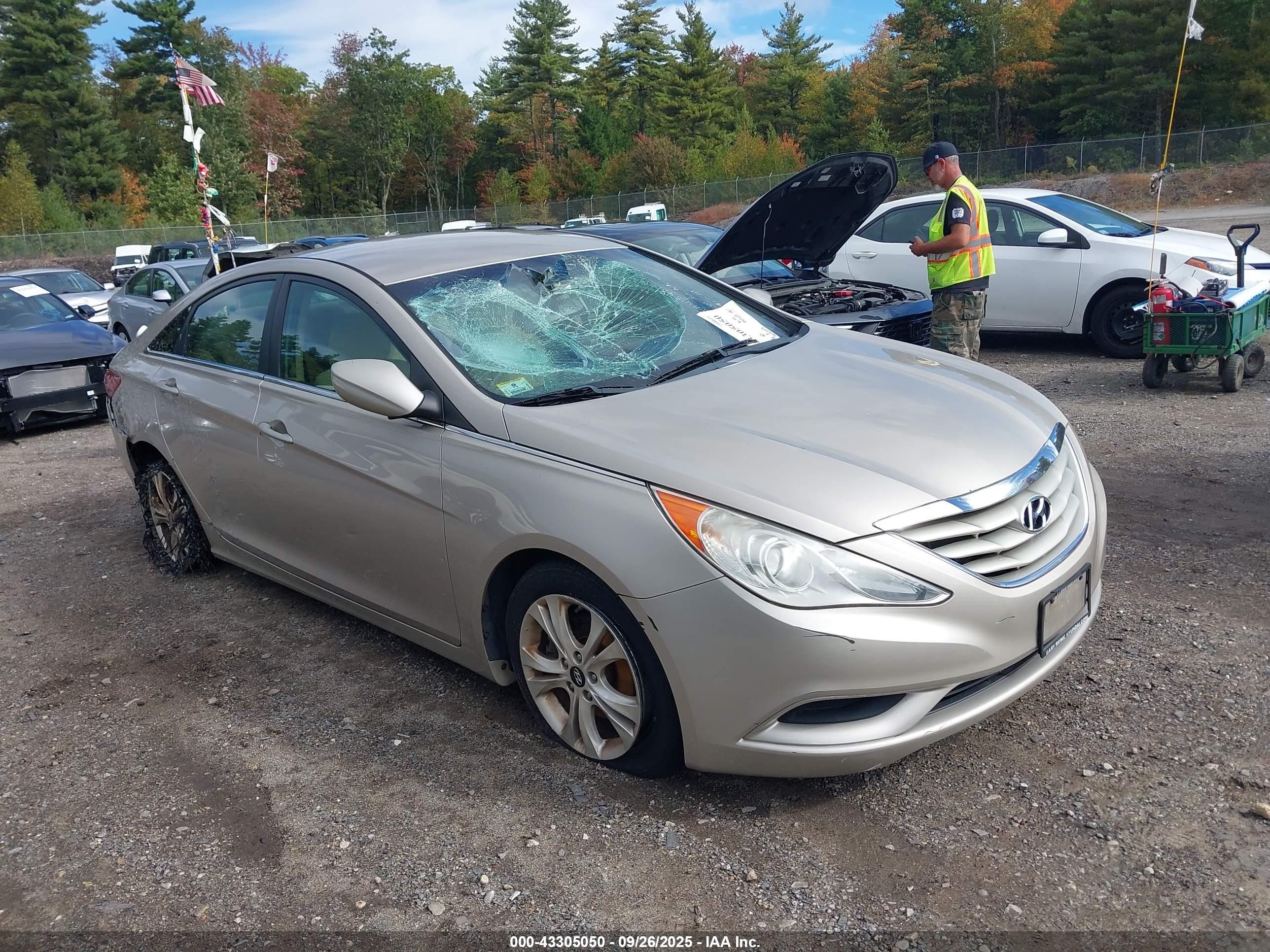 HYUNDAI SONATA image 6