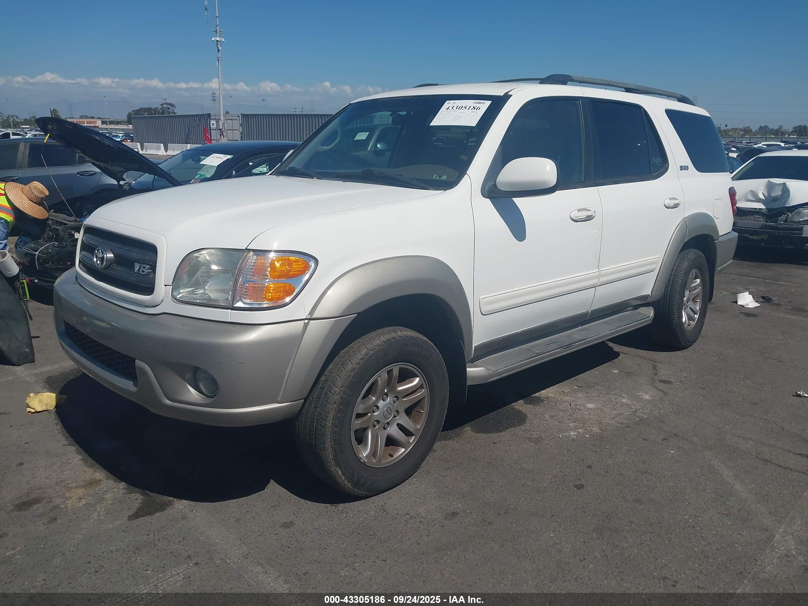 TOYOTA SEQUOIA image 2
