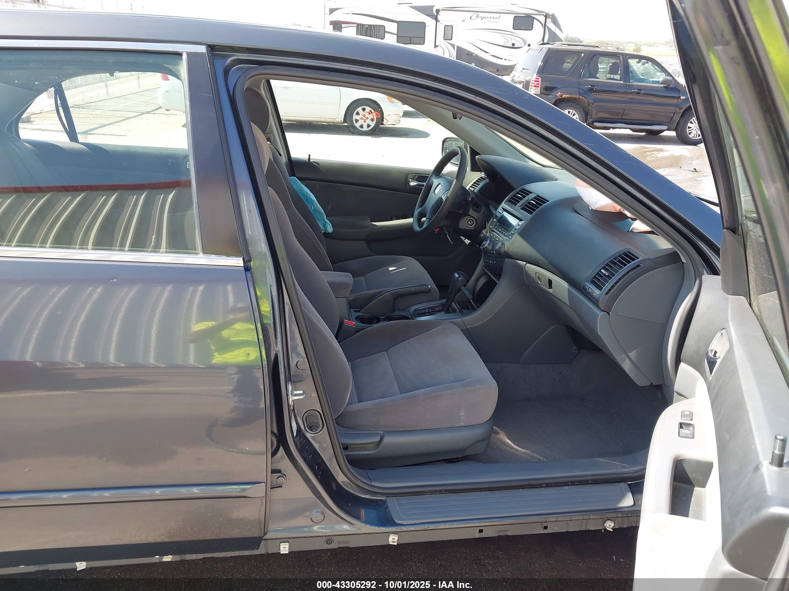 HONDA ACCORD image 5