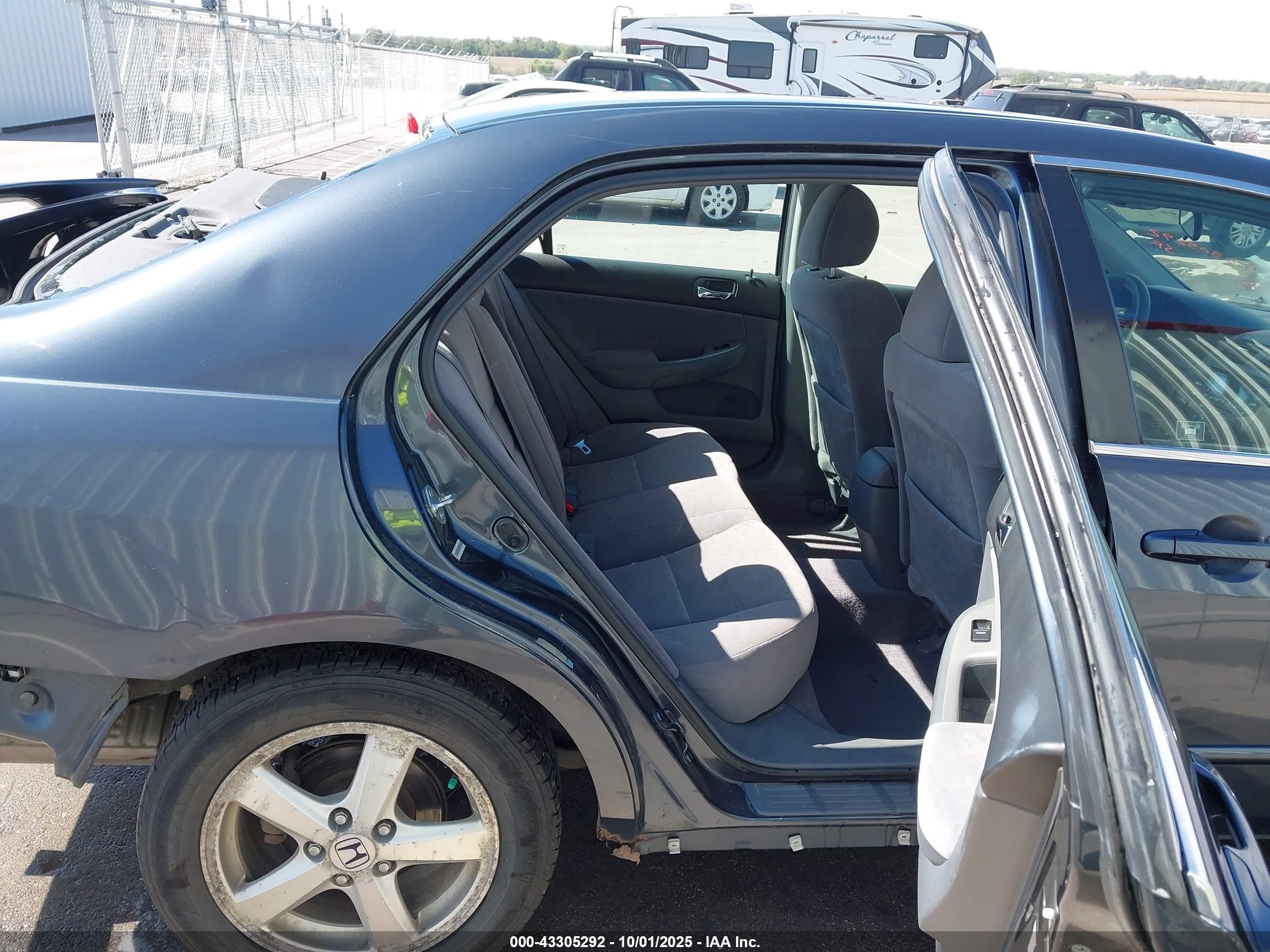 HONDA ACCORD image 8