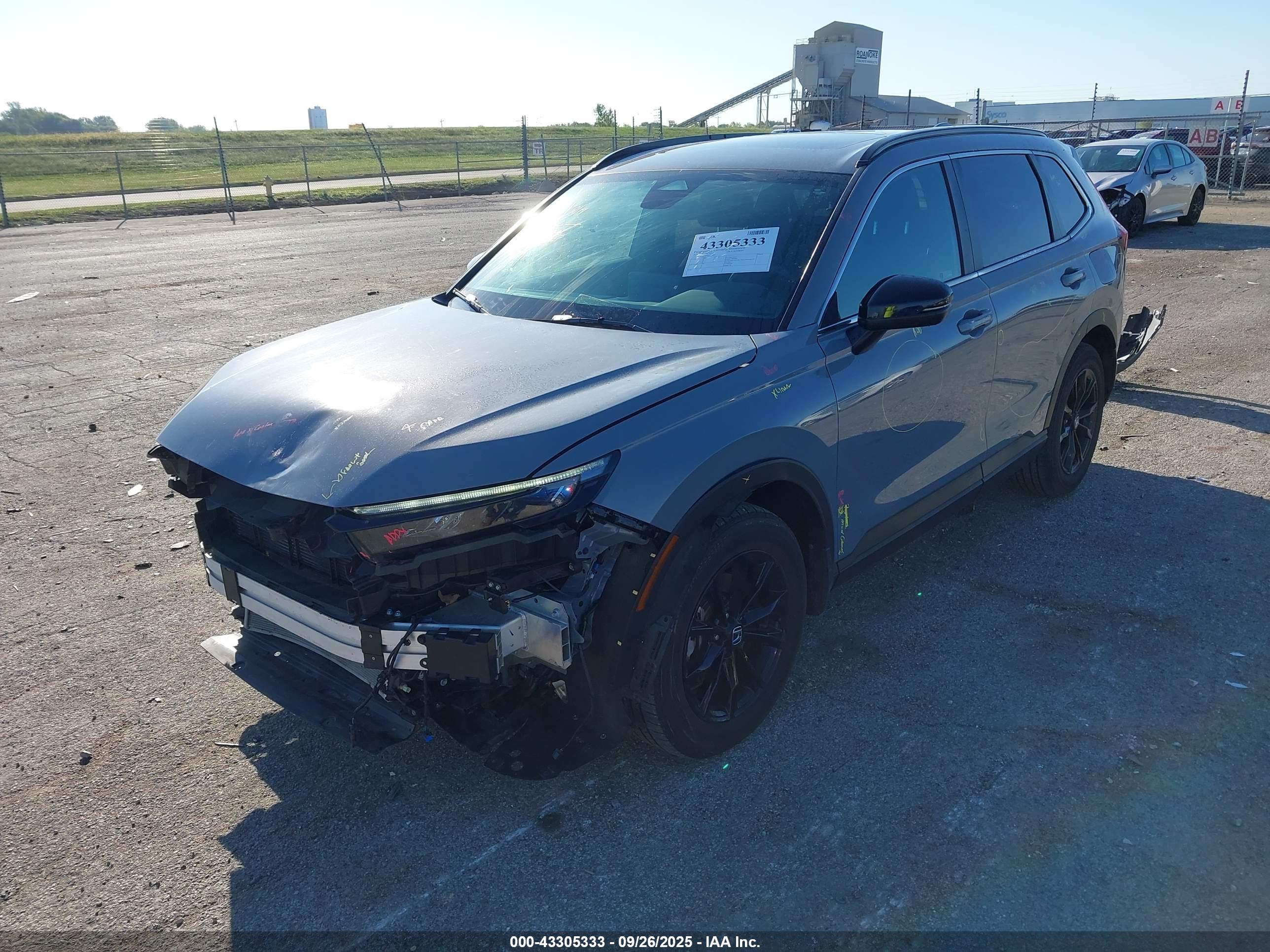 HONDA CR-V image 2