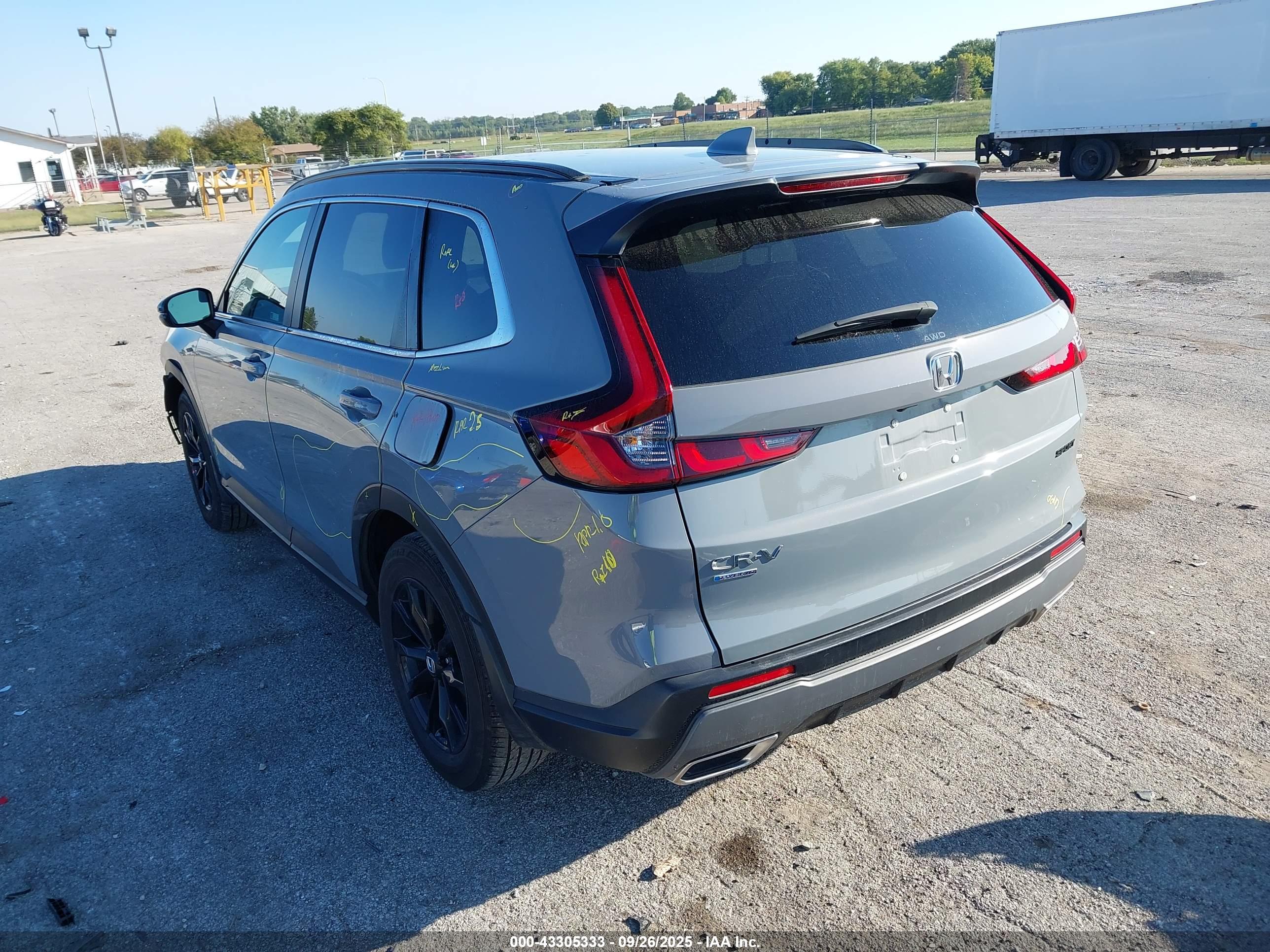 HONDA CR-V image 3