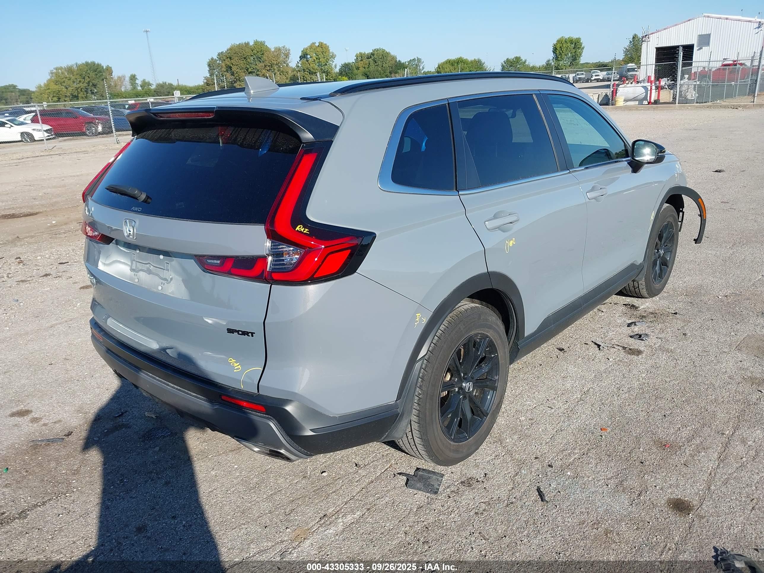 HONDA CR-V image 4