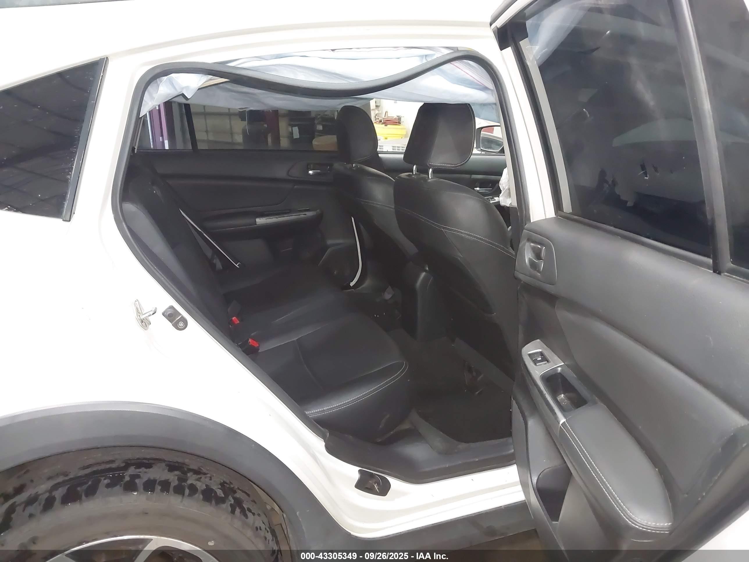 SUBARU XV image 8