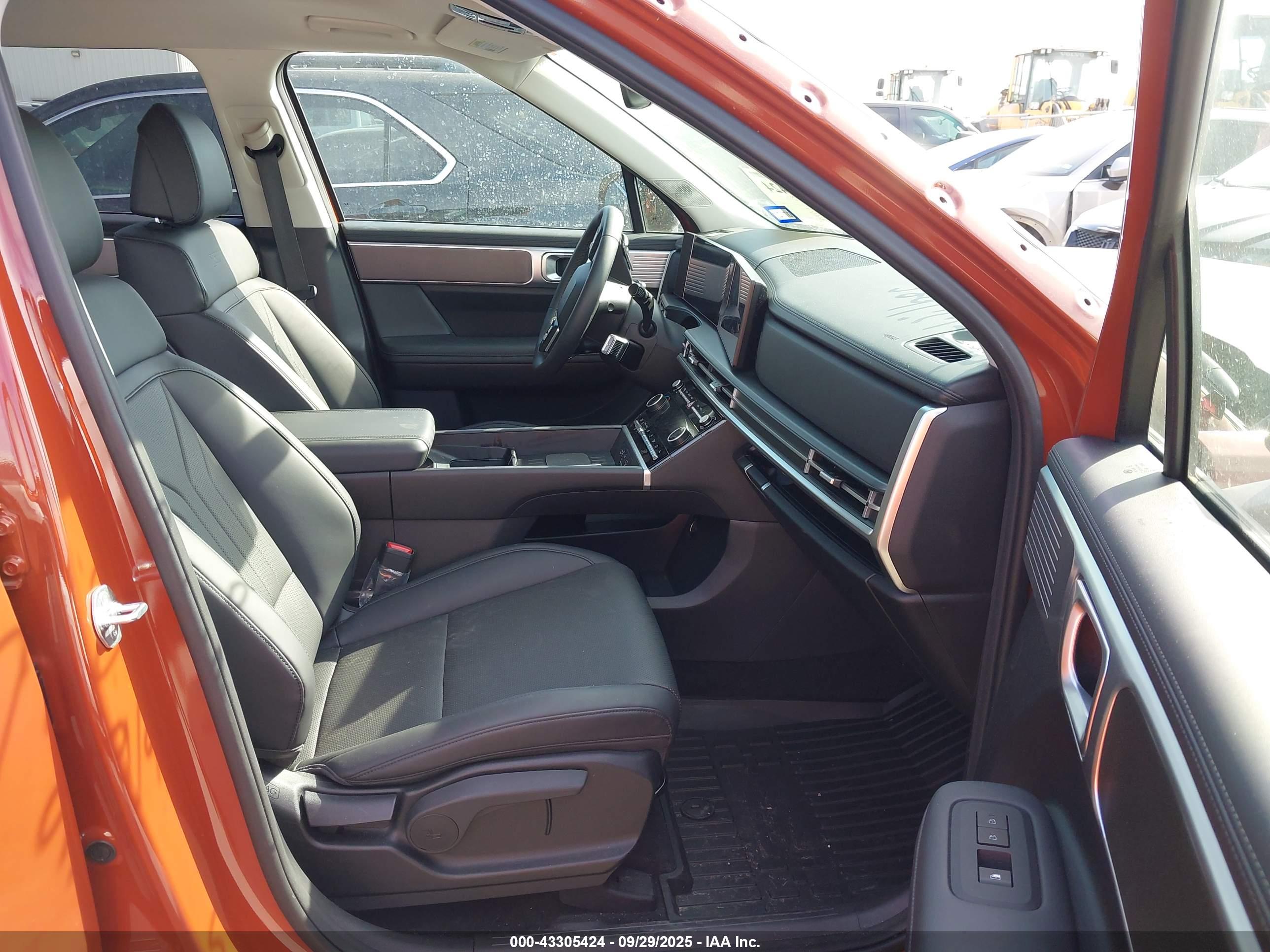 HYUNDAI SANTA image 5