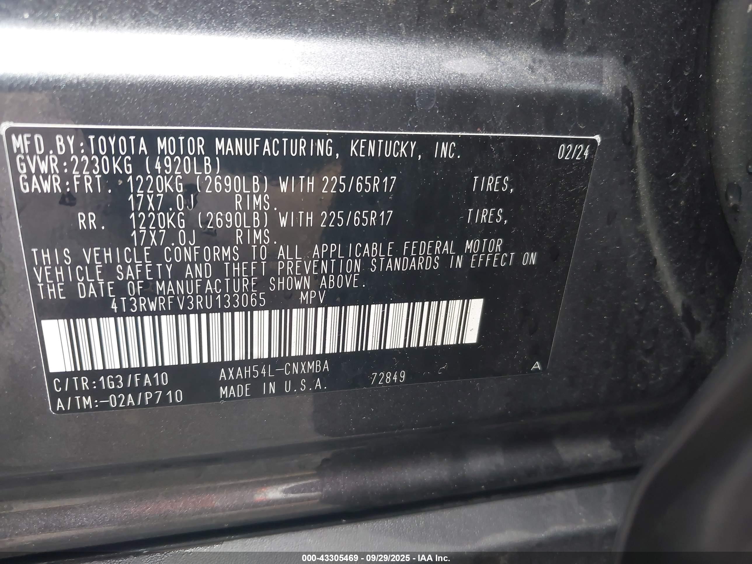 TOYOTA RAV4 image 9