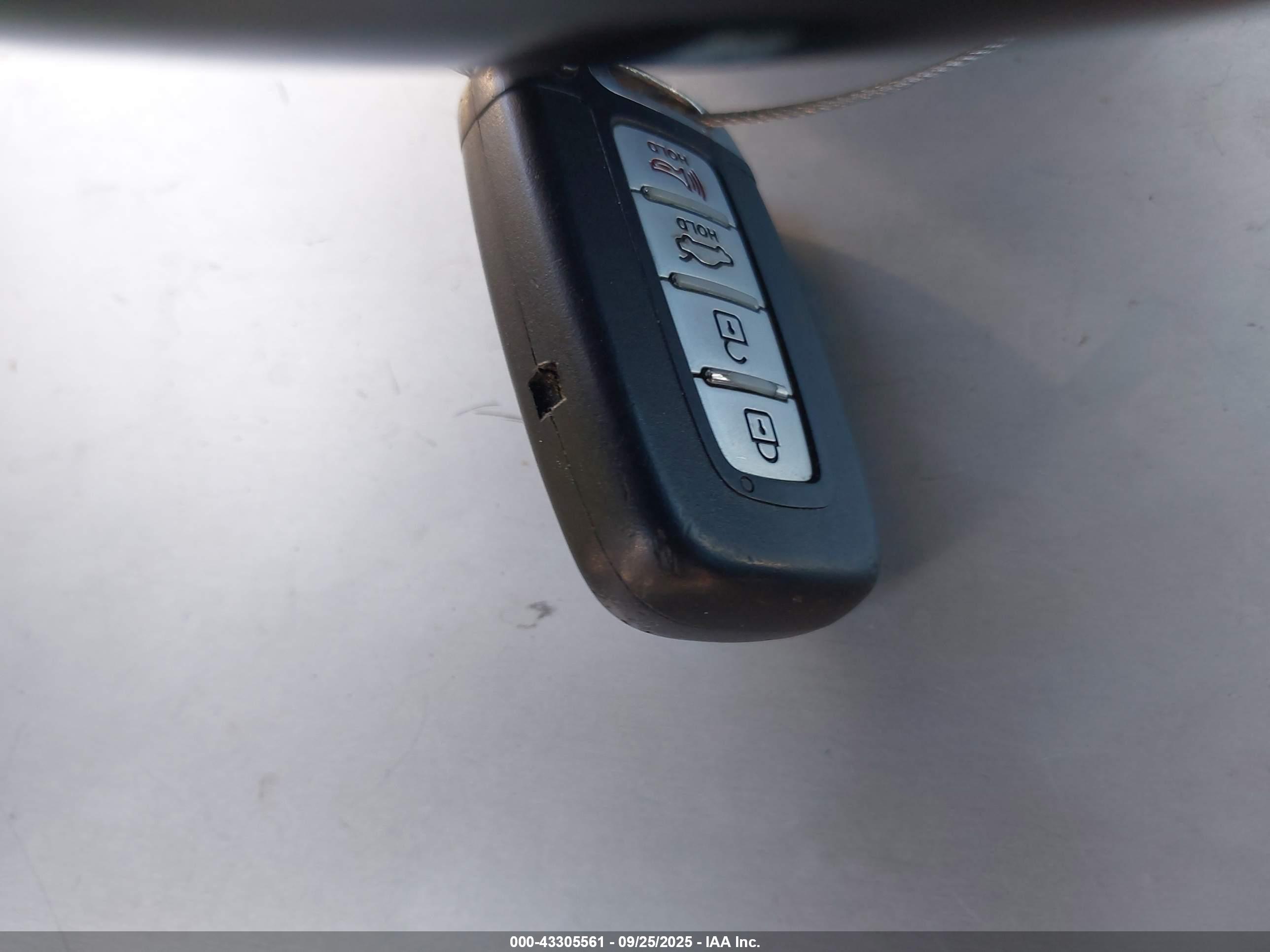 HYUNDAI SONATA image 11