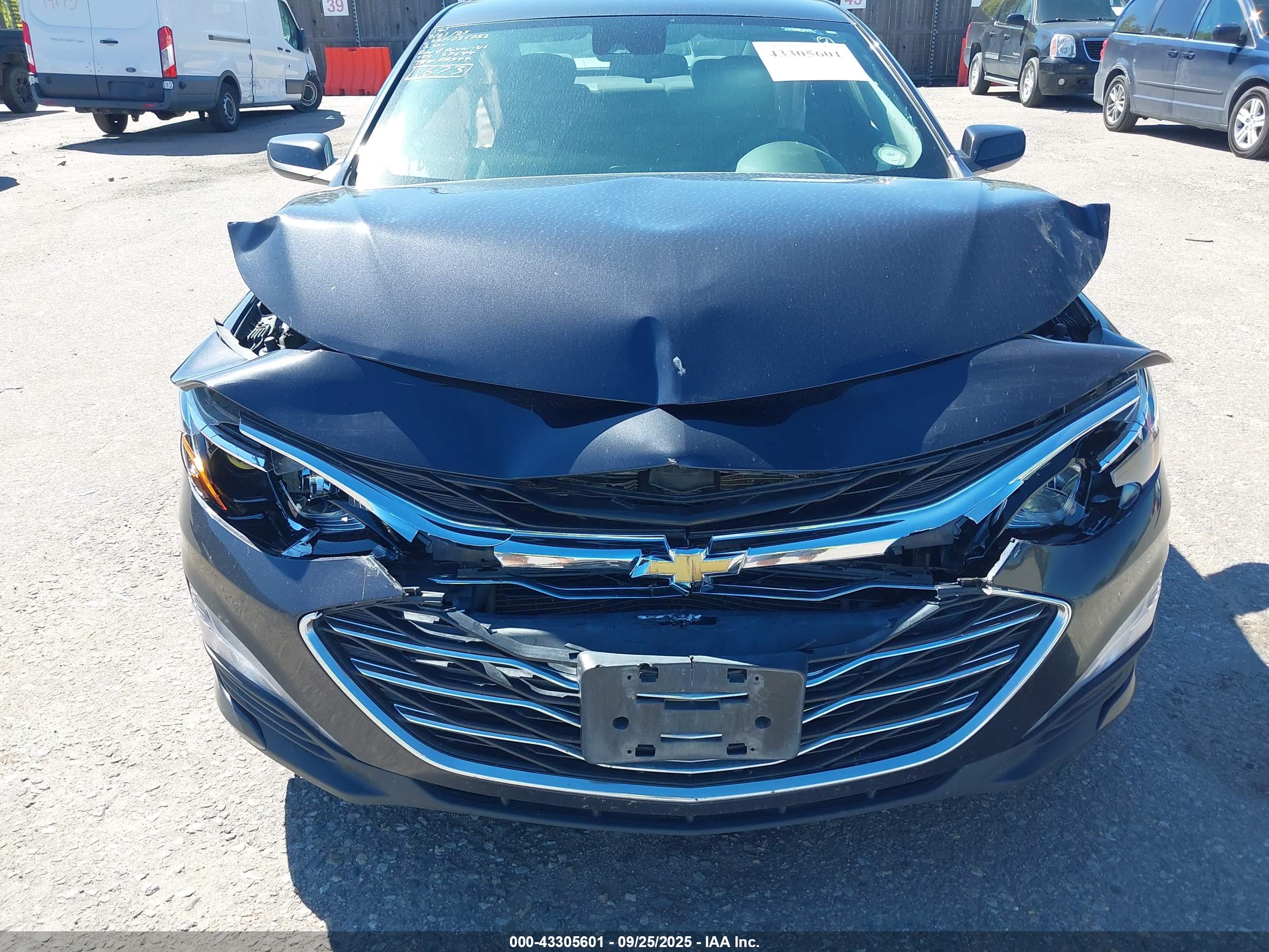 CHEVROLET MALIBU image 6