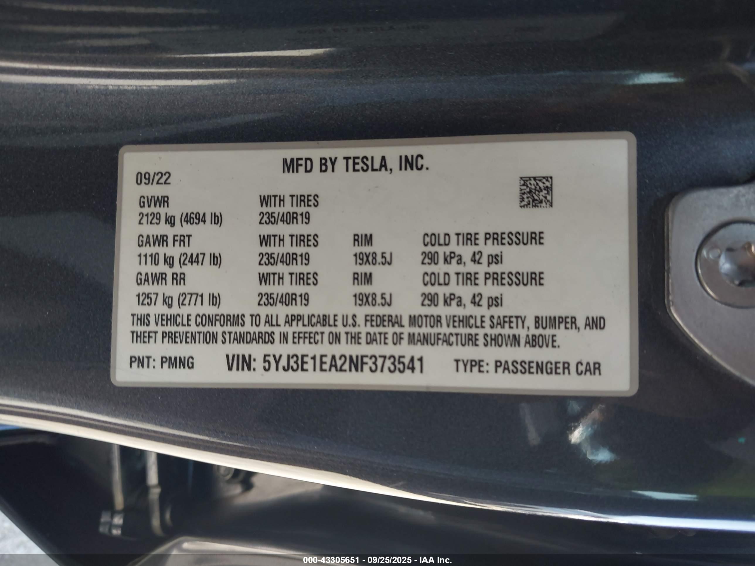 TESLA MODEL image 9