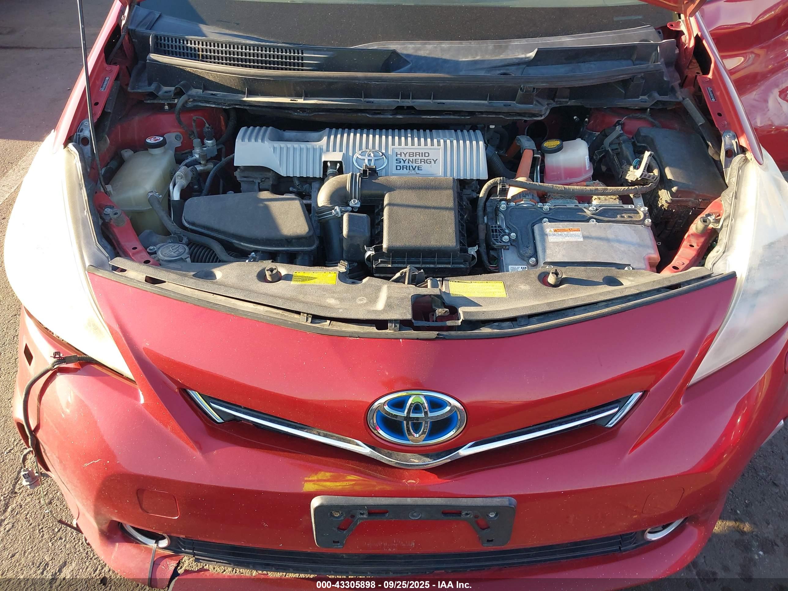 TOYOTA PRIUS image 10