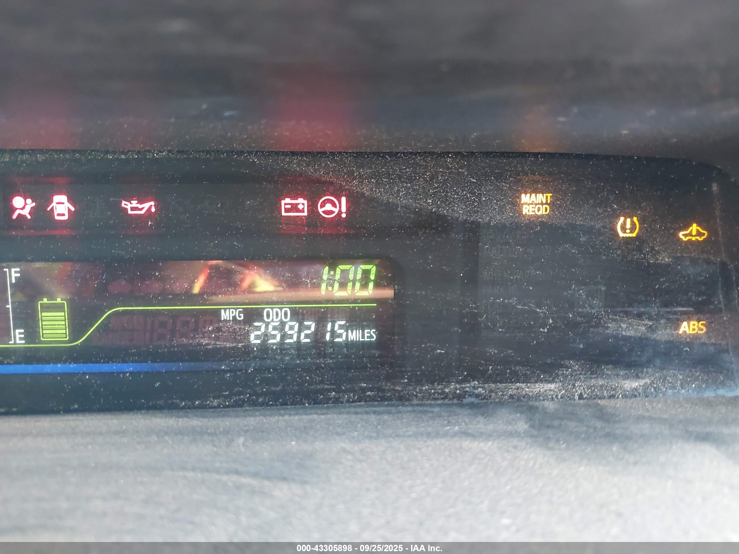 TOYOTA PRIUS image 7