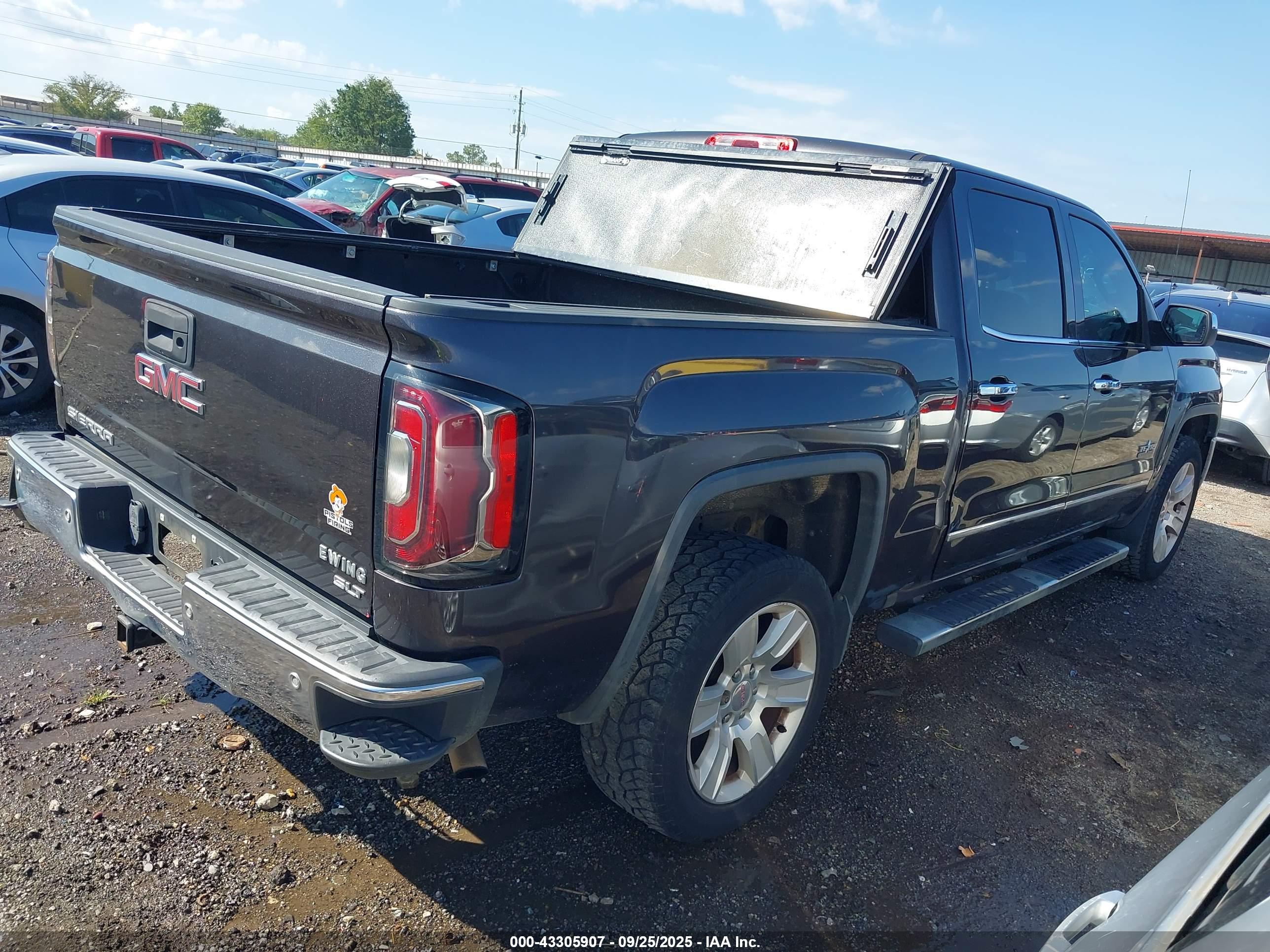GMC SIERRA image 4