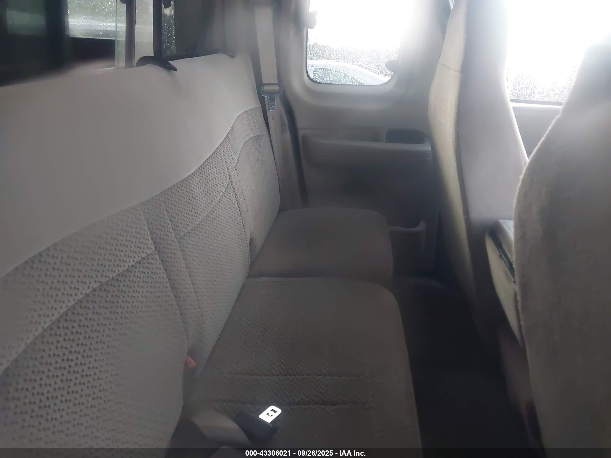 FORD F-150 image 8