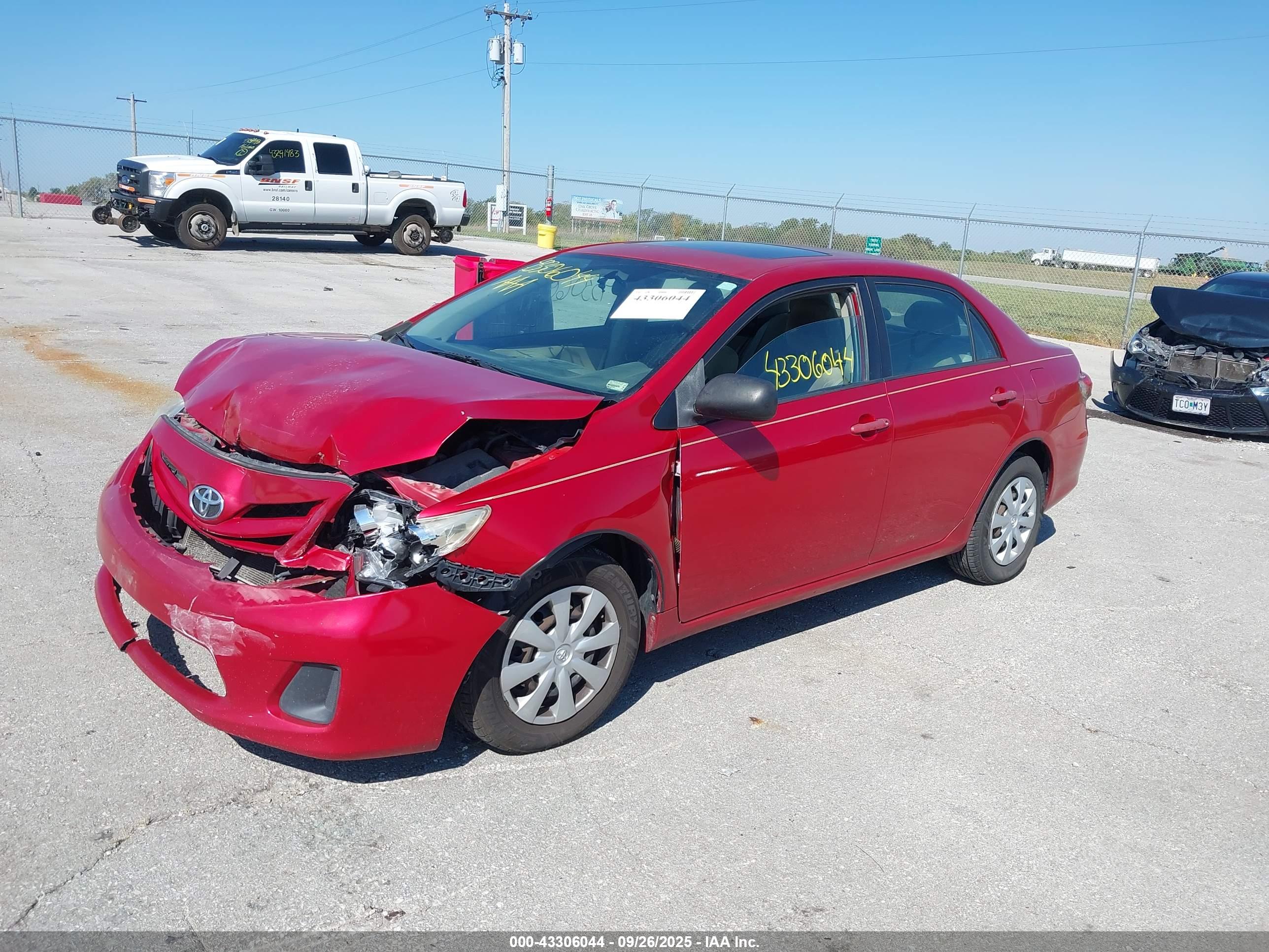 TOYOTA COROLLA image 2