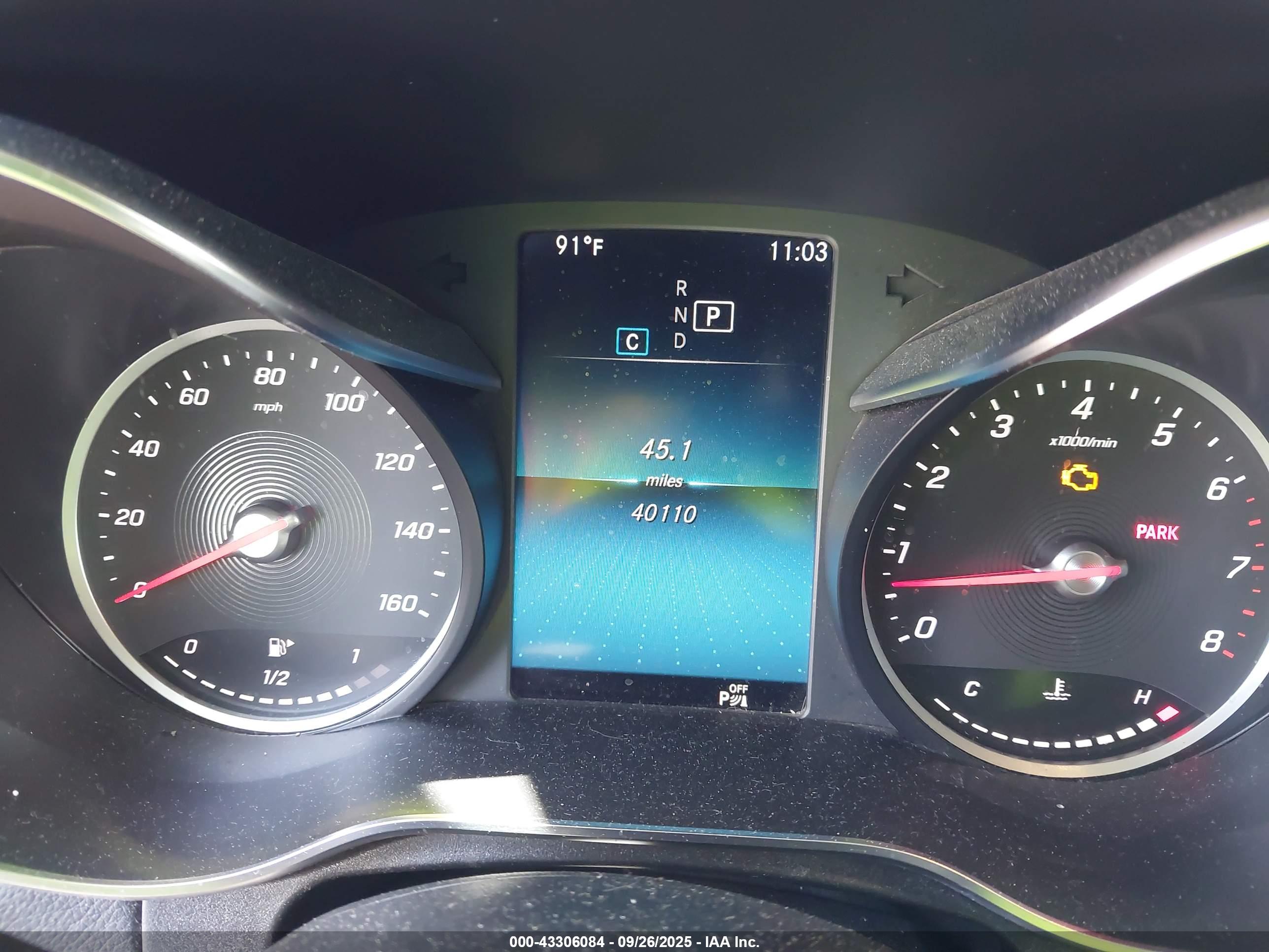MERCEDES-BENZ GLC image 7