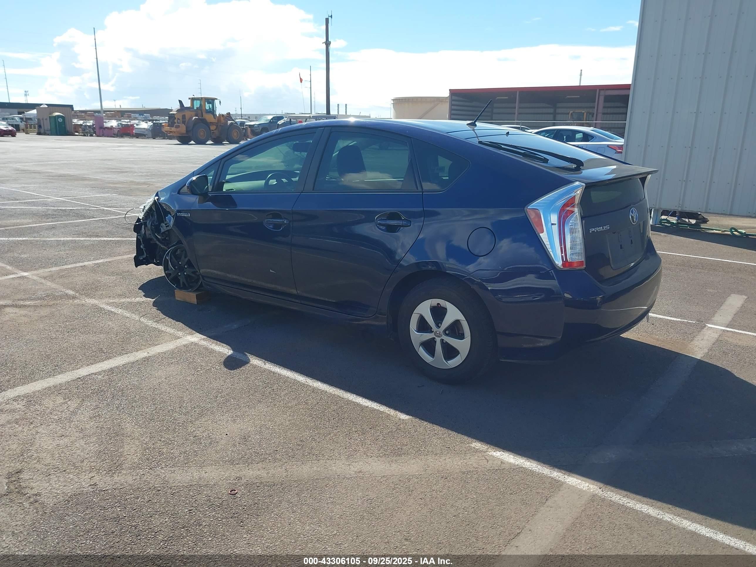 TOYOTA PRIUS image 3