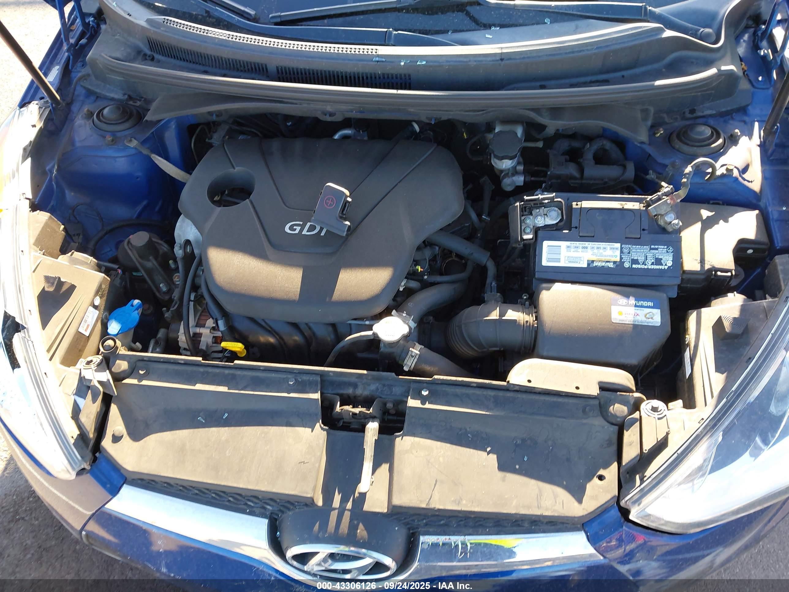 HYUNDAI VELOSTER image 10