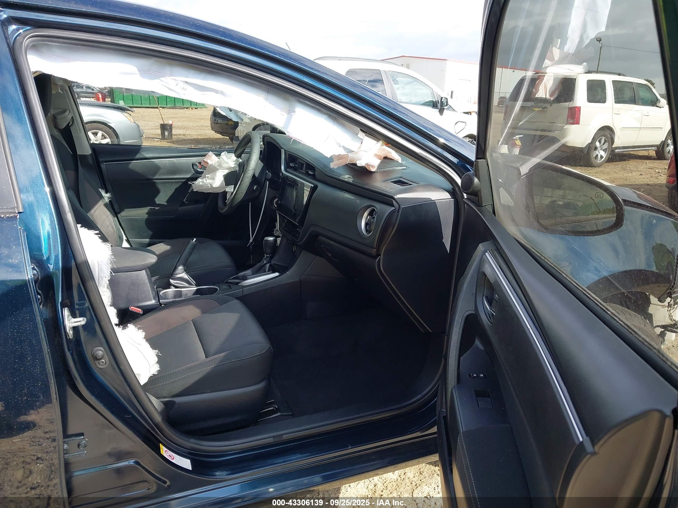 TOYOTA COROLLA image 5