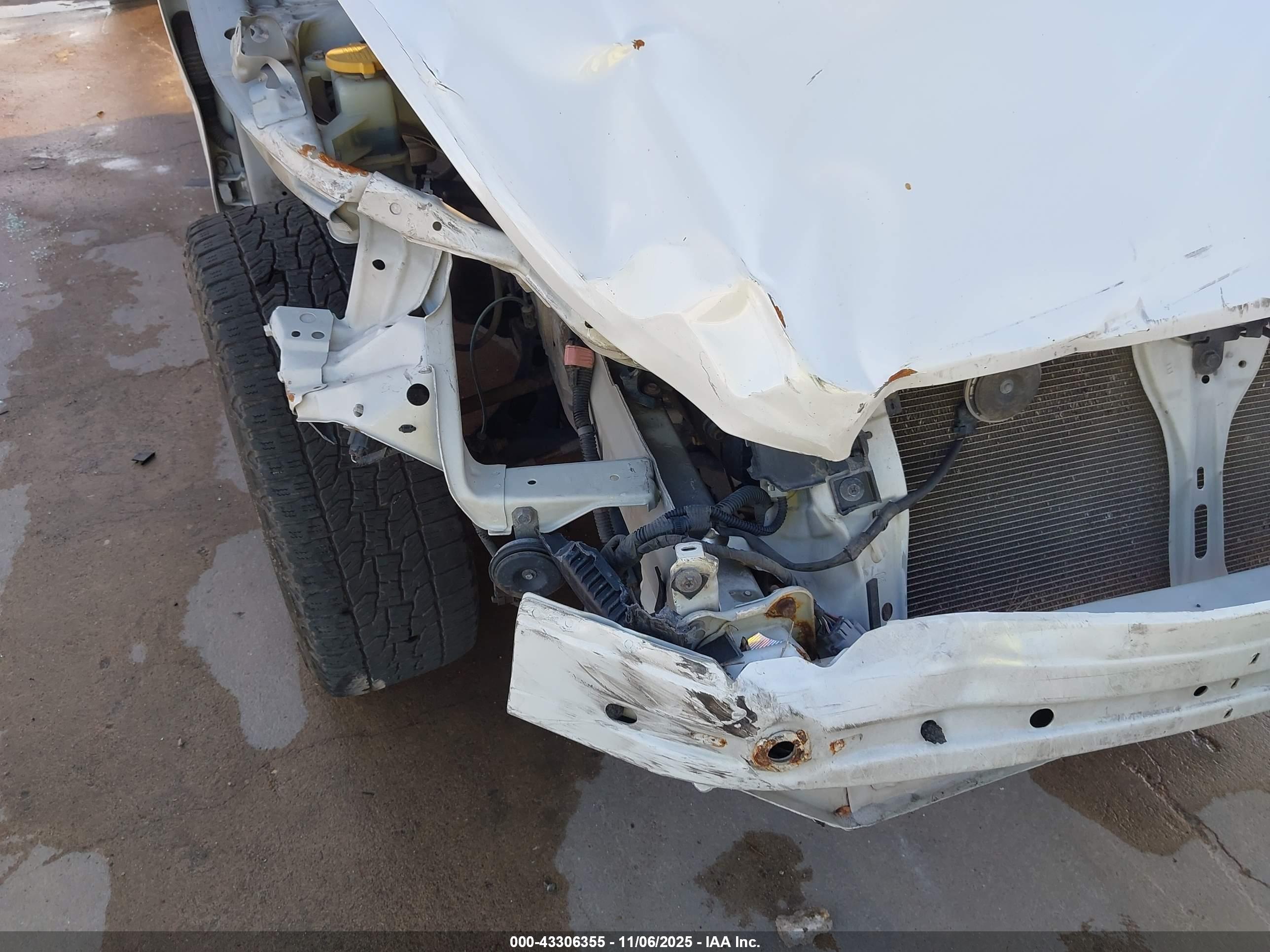 SUBARU OUTBACK image 6