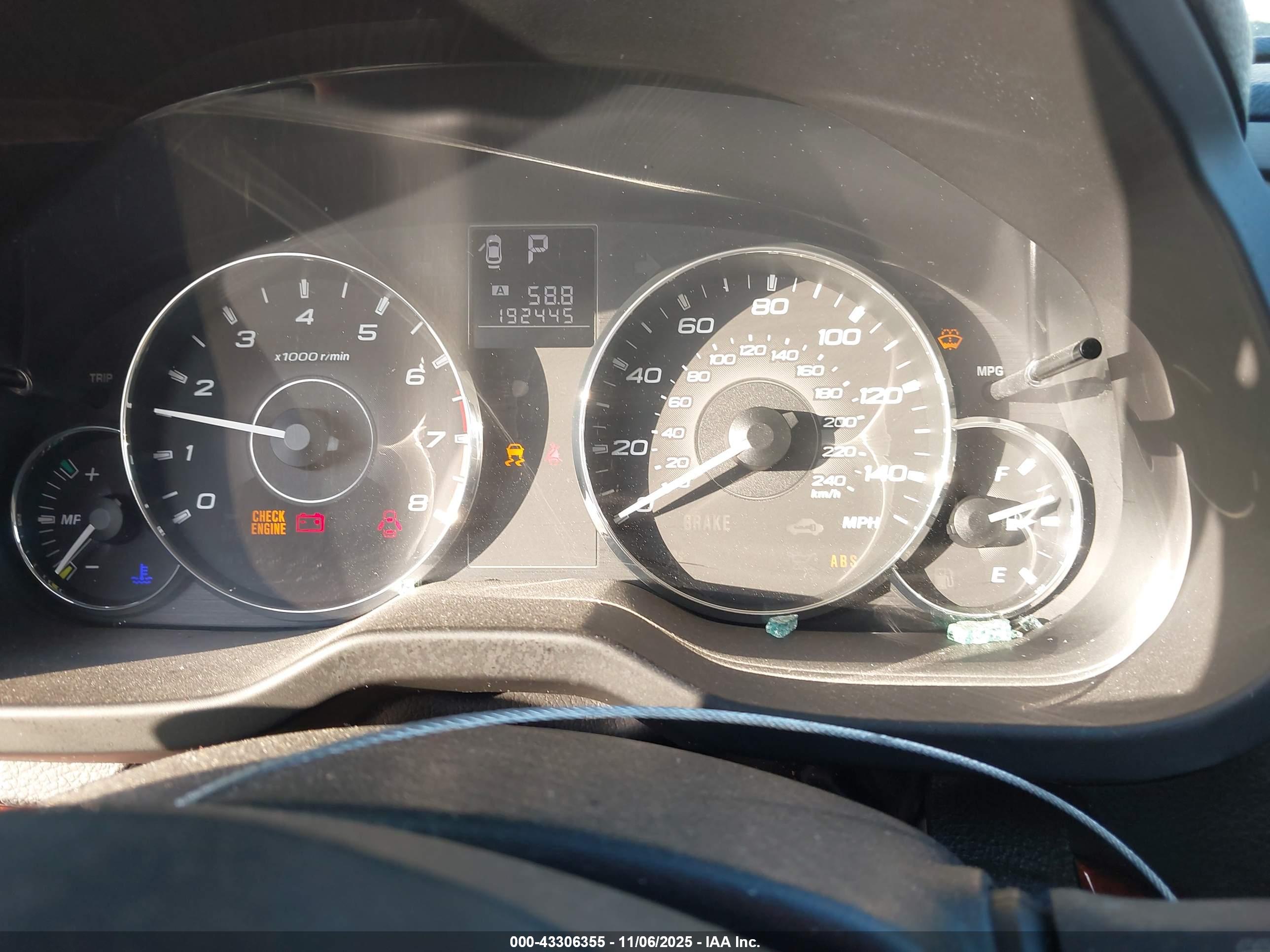 SUBARU OUTBACK image 7