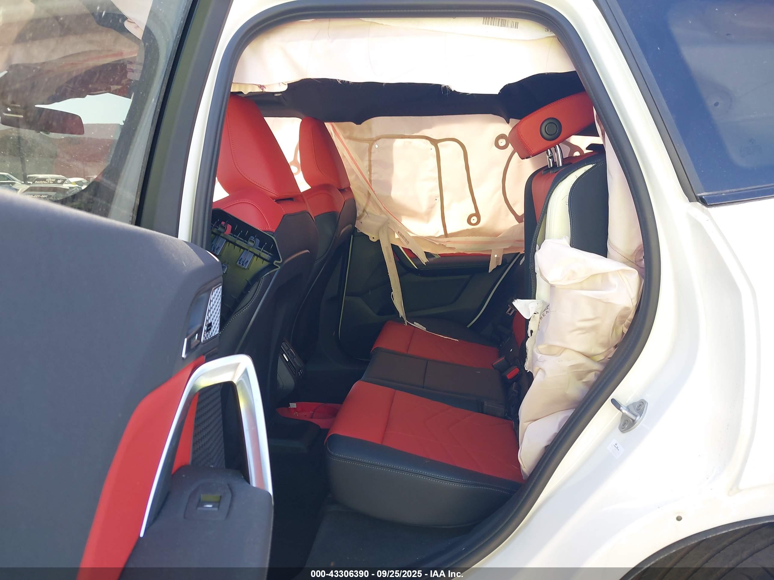 BMW X1 image 8