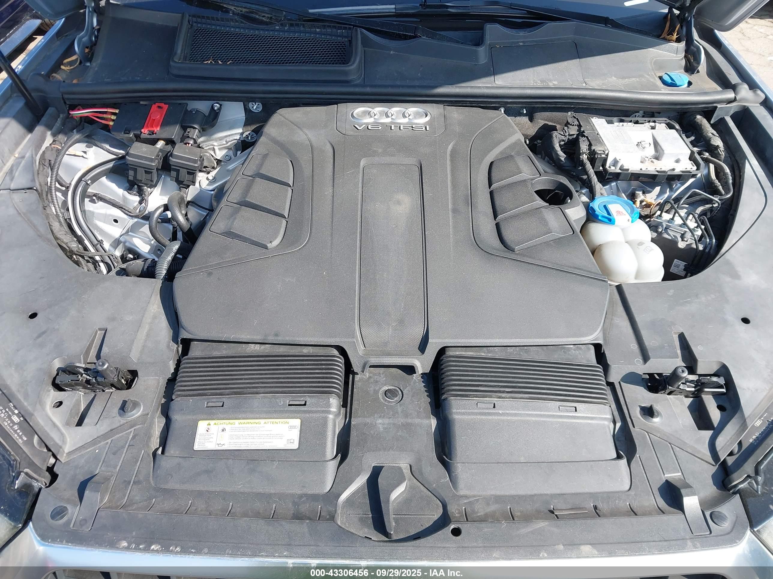 AUDI Q7 image 10