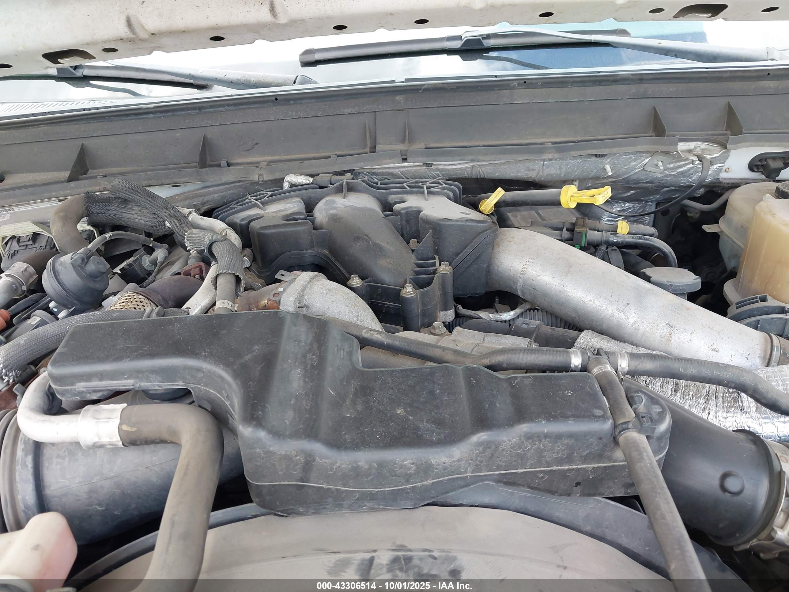 FORD F-550 image 10
