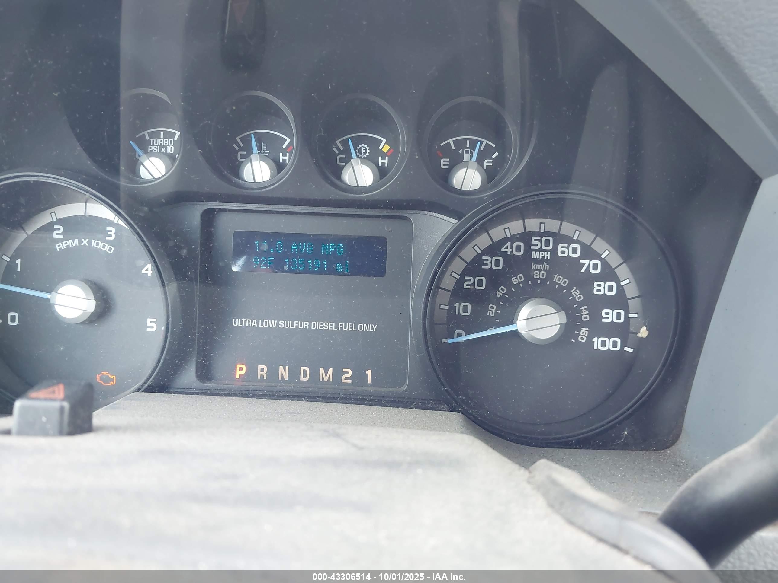 FORD F-550 image 6
