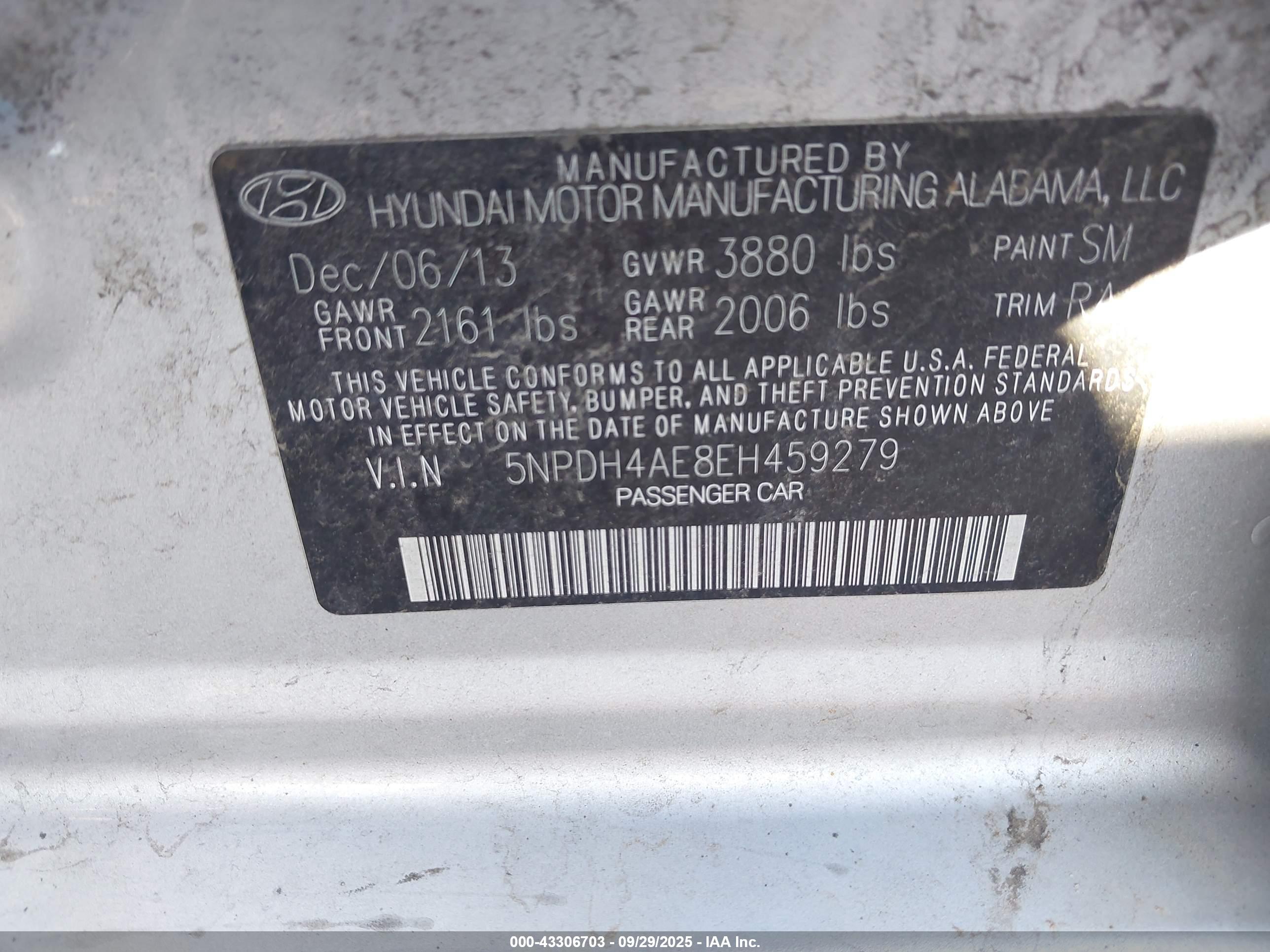 HYUNDAI ELANTRA image 9