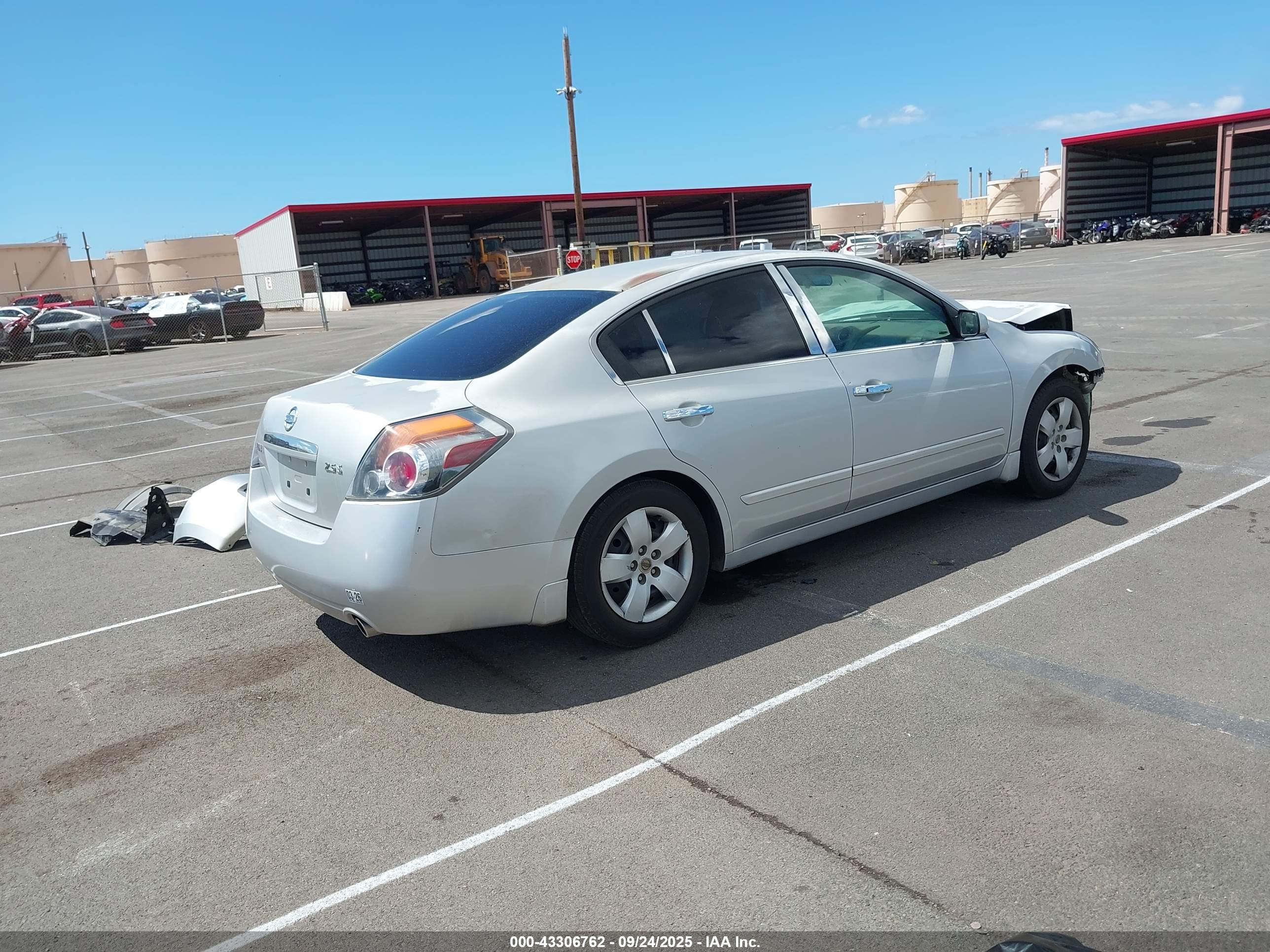 NISSAN ALTIMA image 4