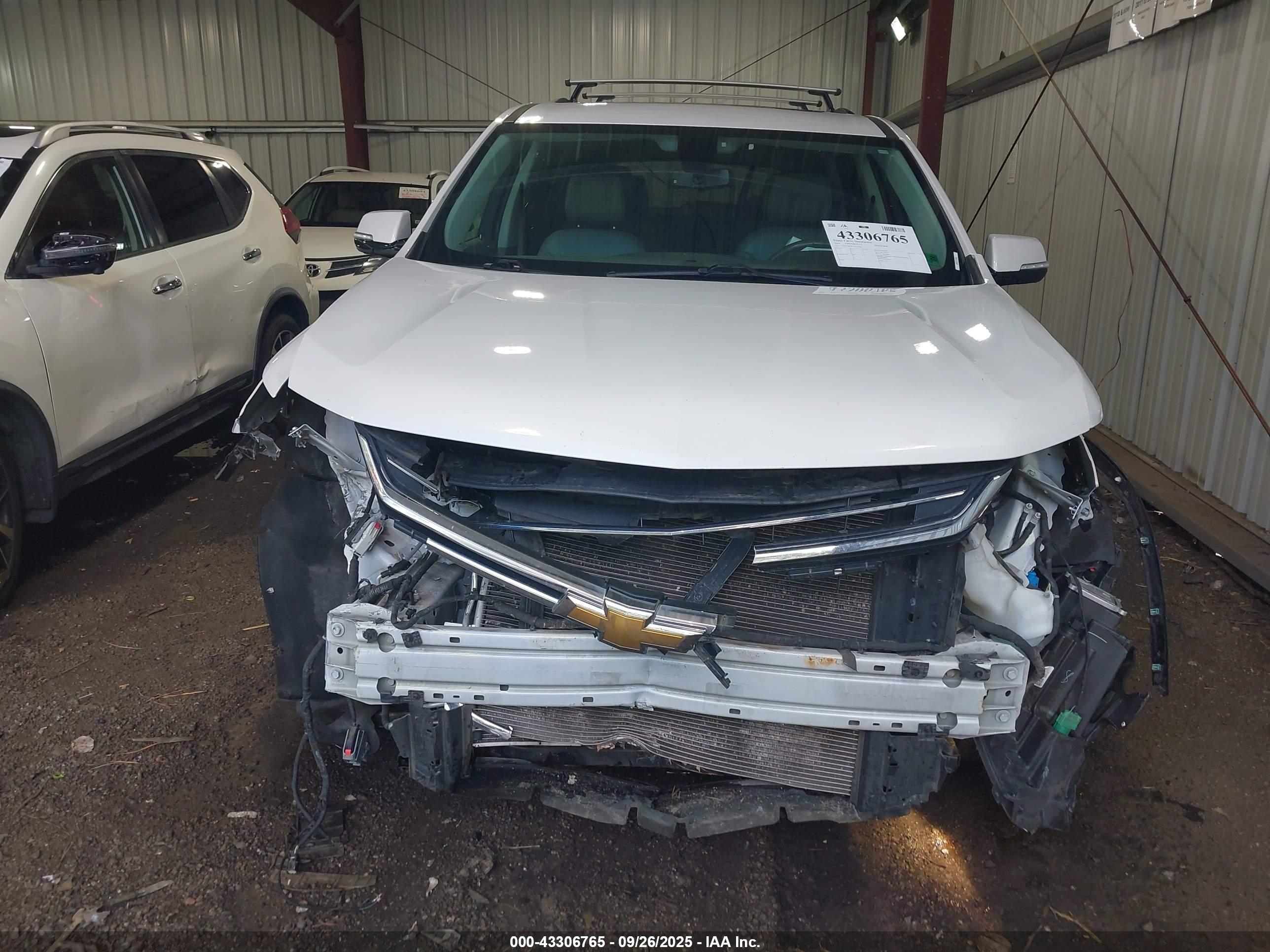 CHEVROLET TRAVERSE image 6