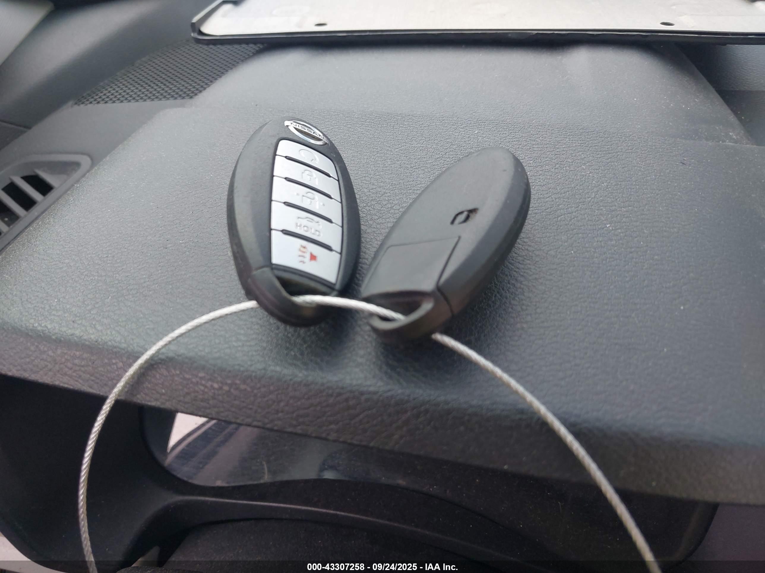 NISSAN ALTIMA image 11