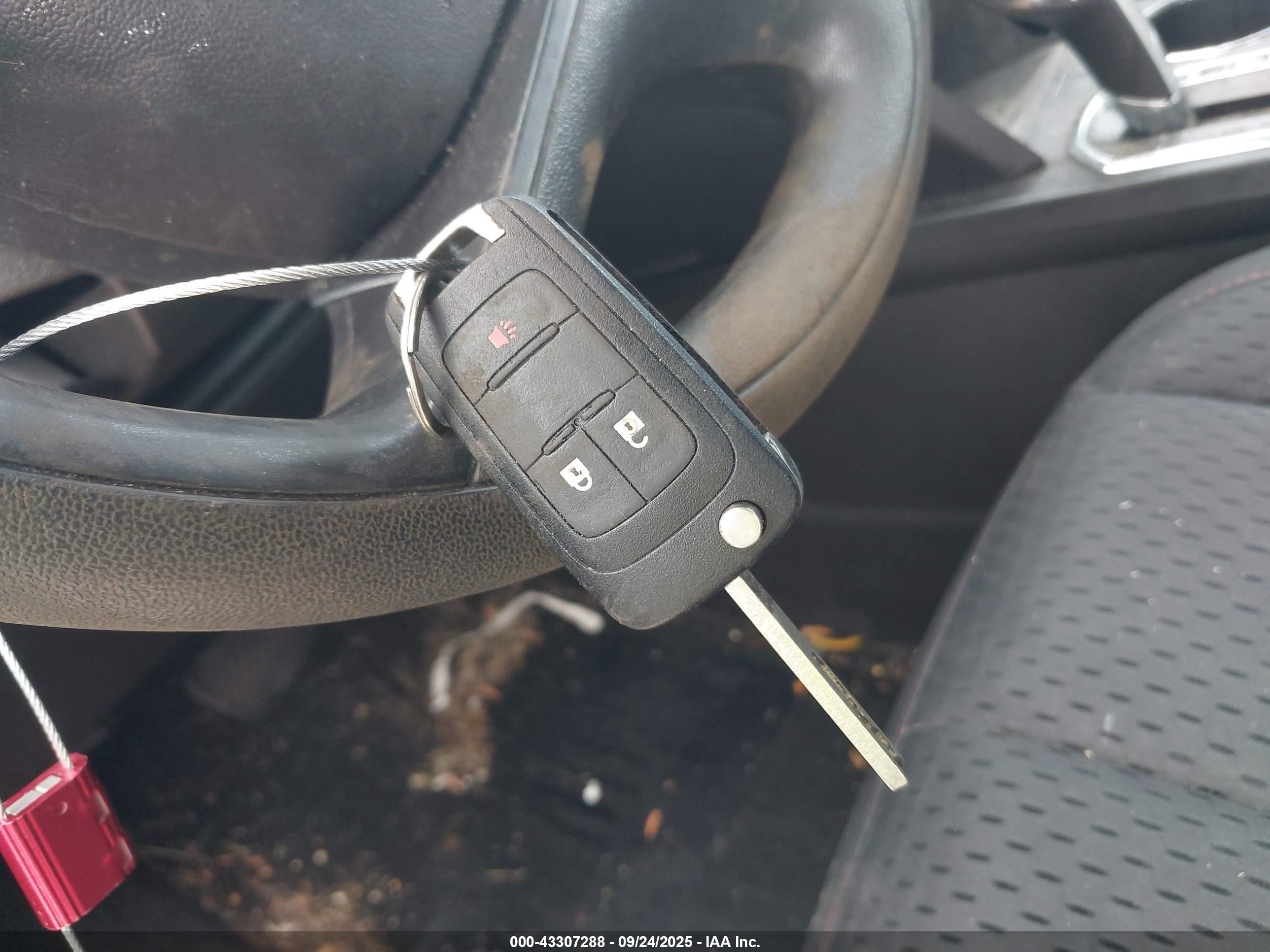 CHEVROLET EQUINOX image 11