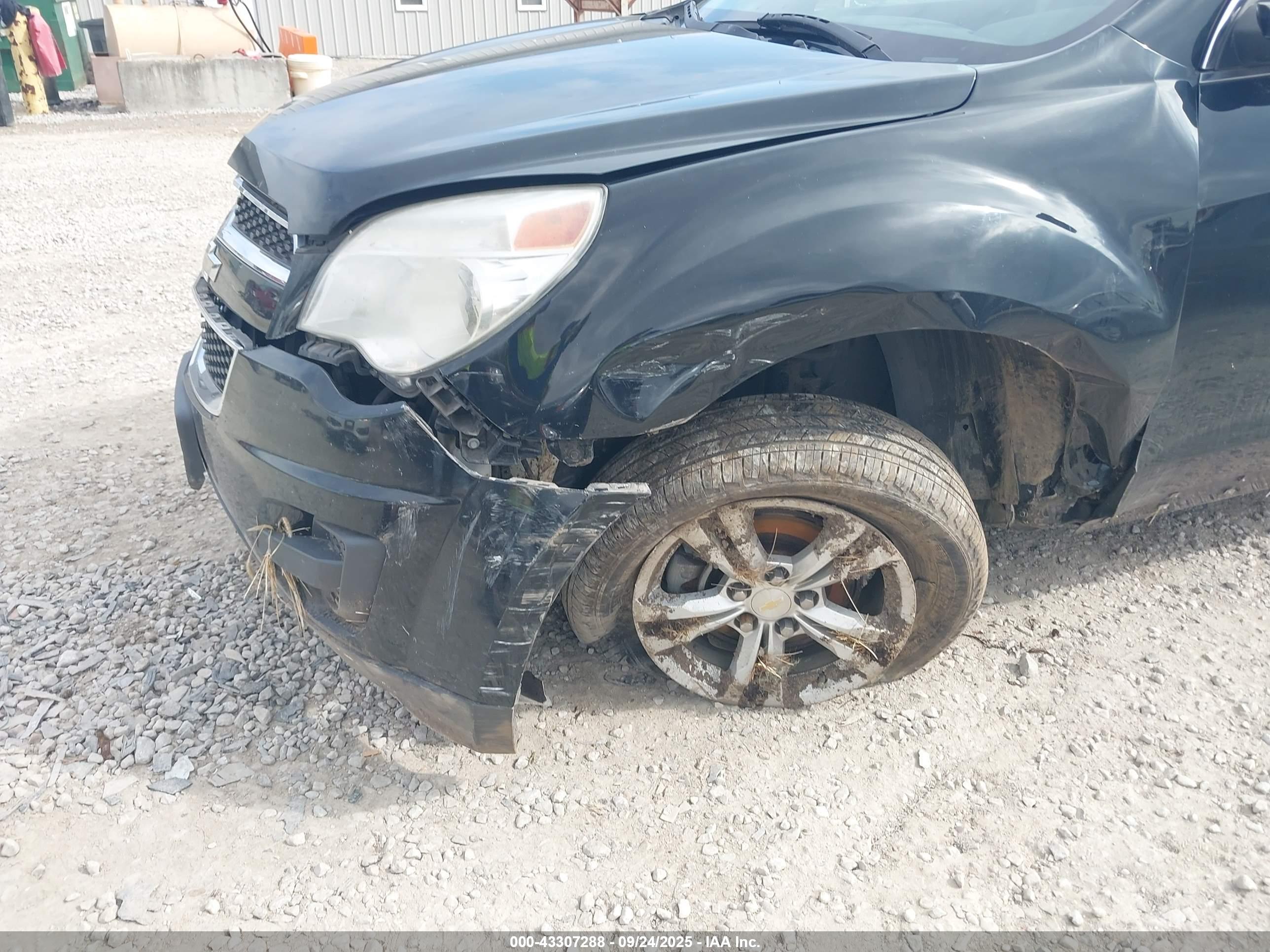 CHEVROLET EQUINOX image 6