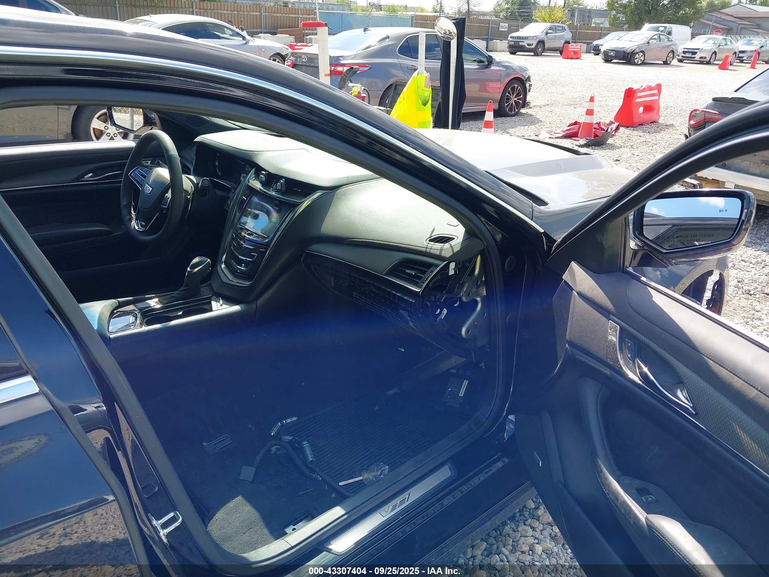 CADILLAC CTS-V image 5