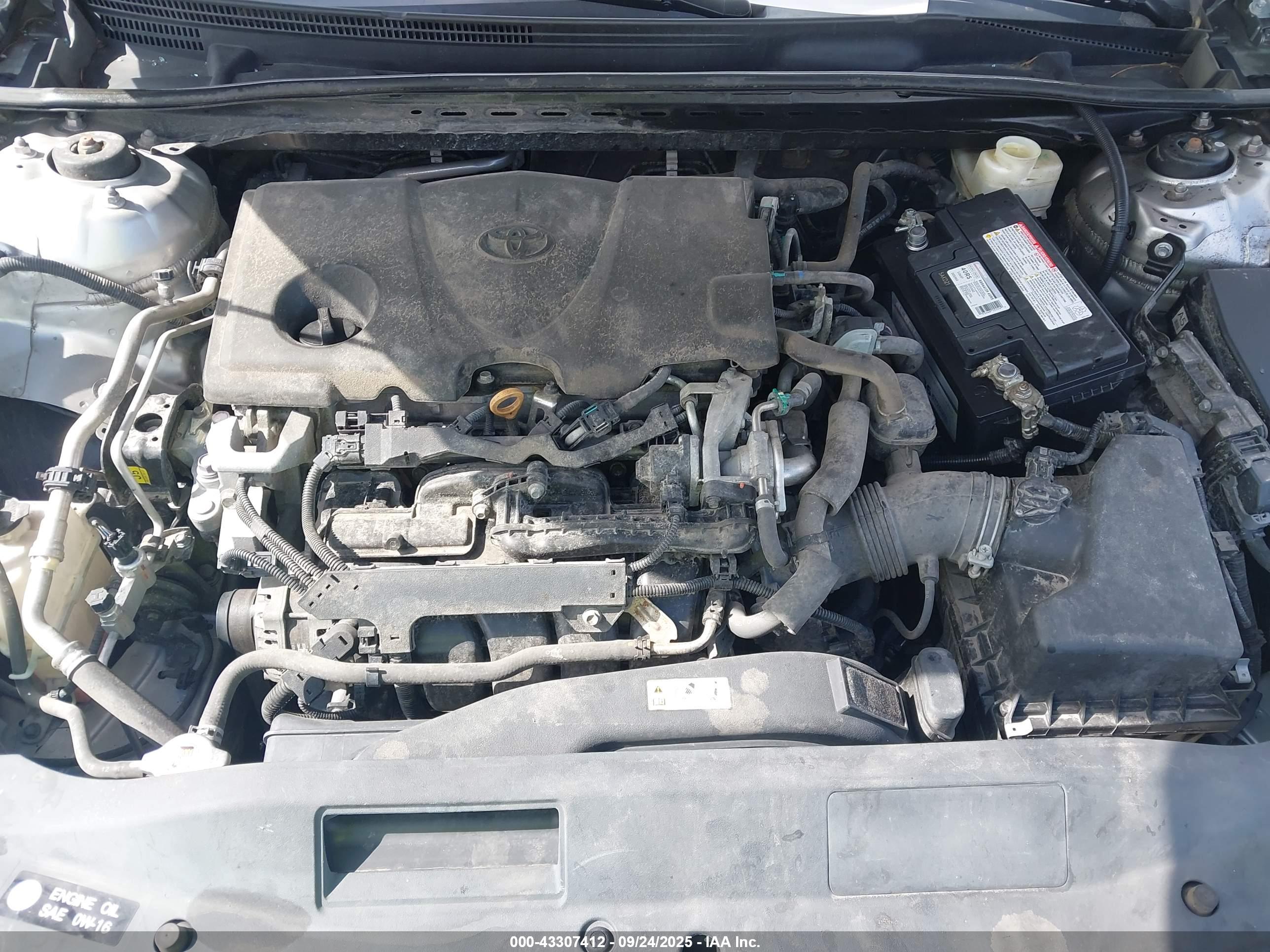 TOYOTA CAMRY image 10