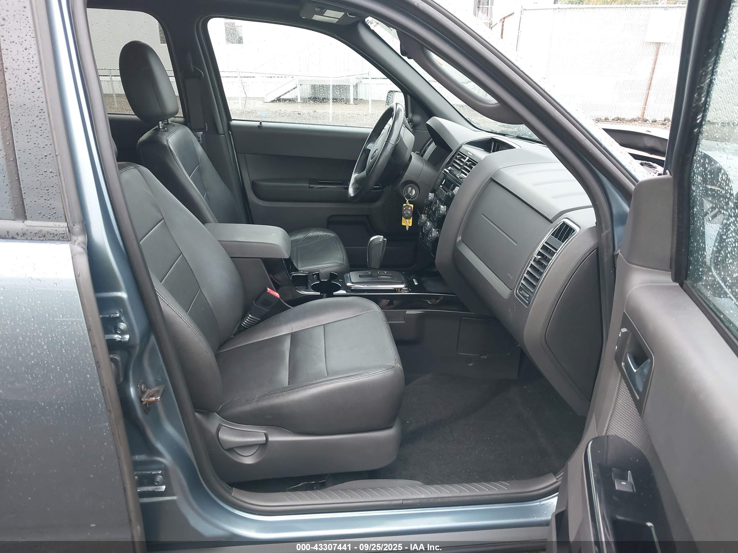 FORD ESCAPE image 5