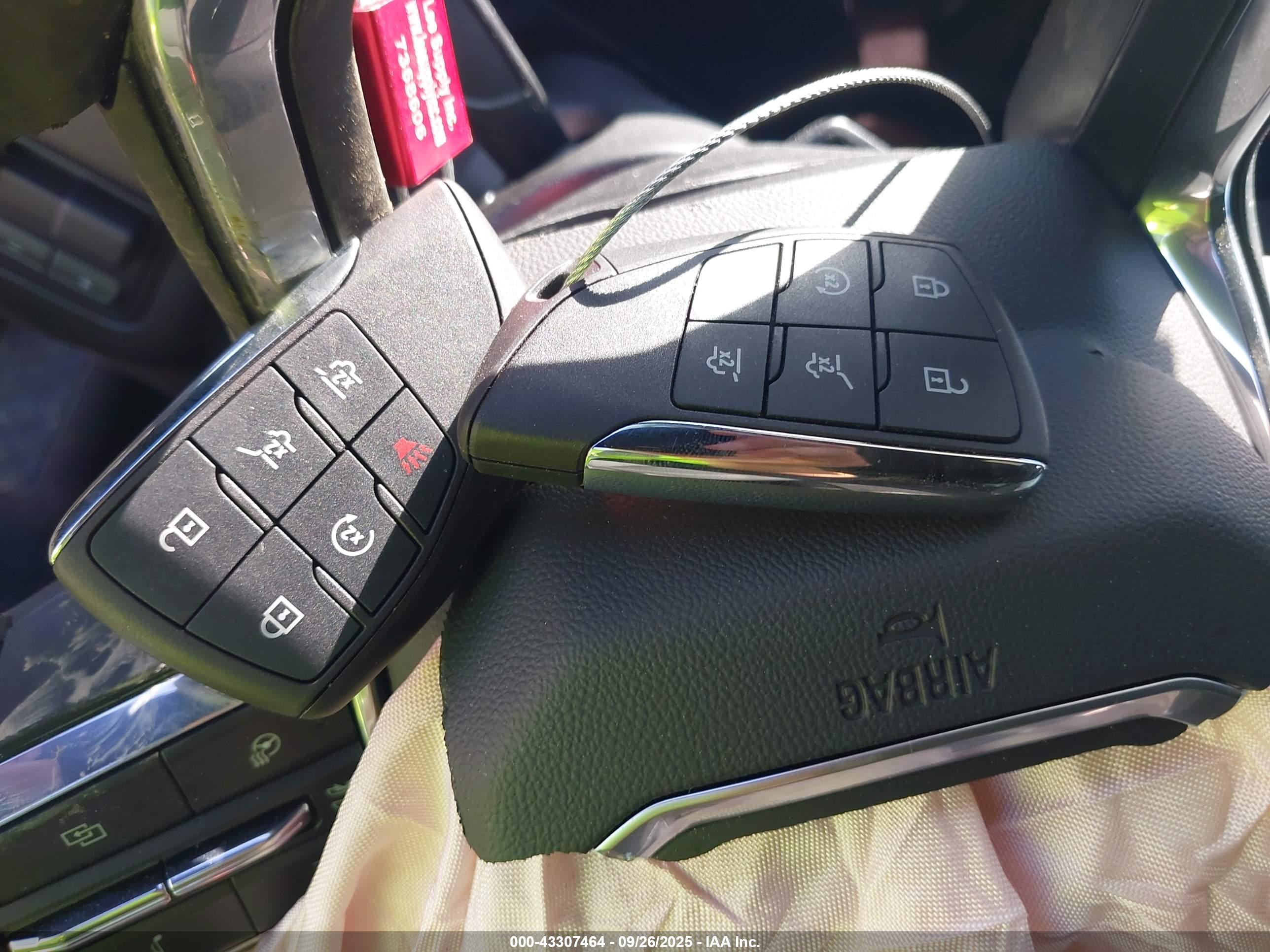 GMC YUKON image 11