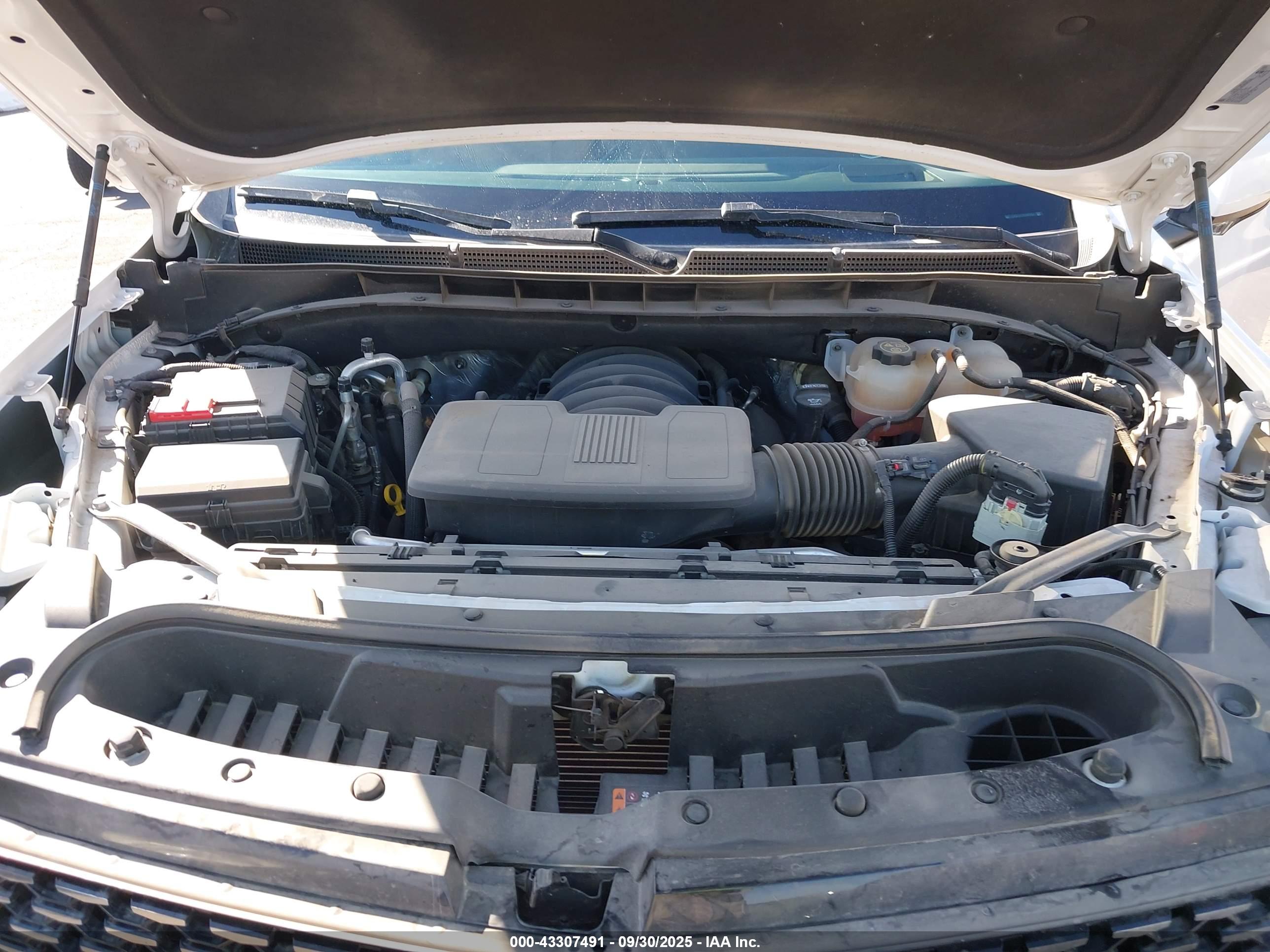 CADILLAC ESCALADE image 10