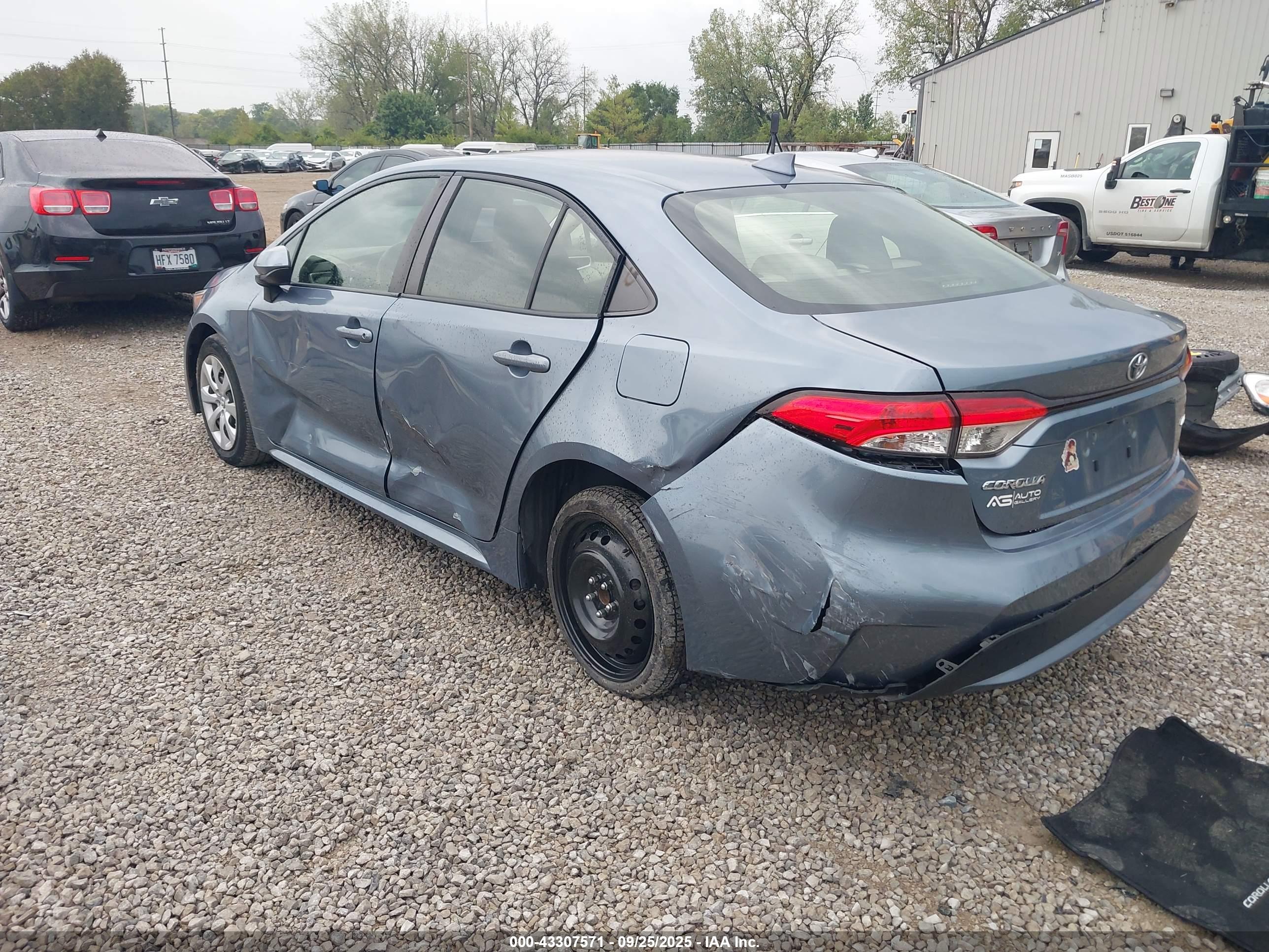 TOYOTA COROLLA image 3