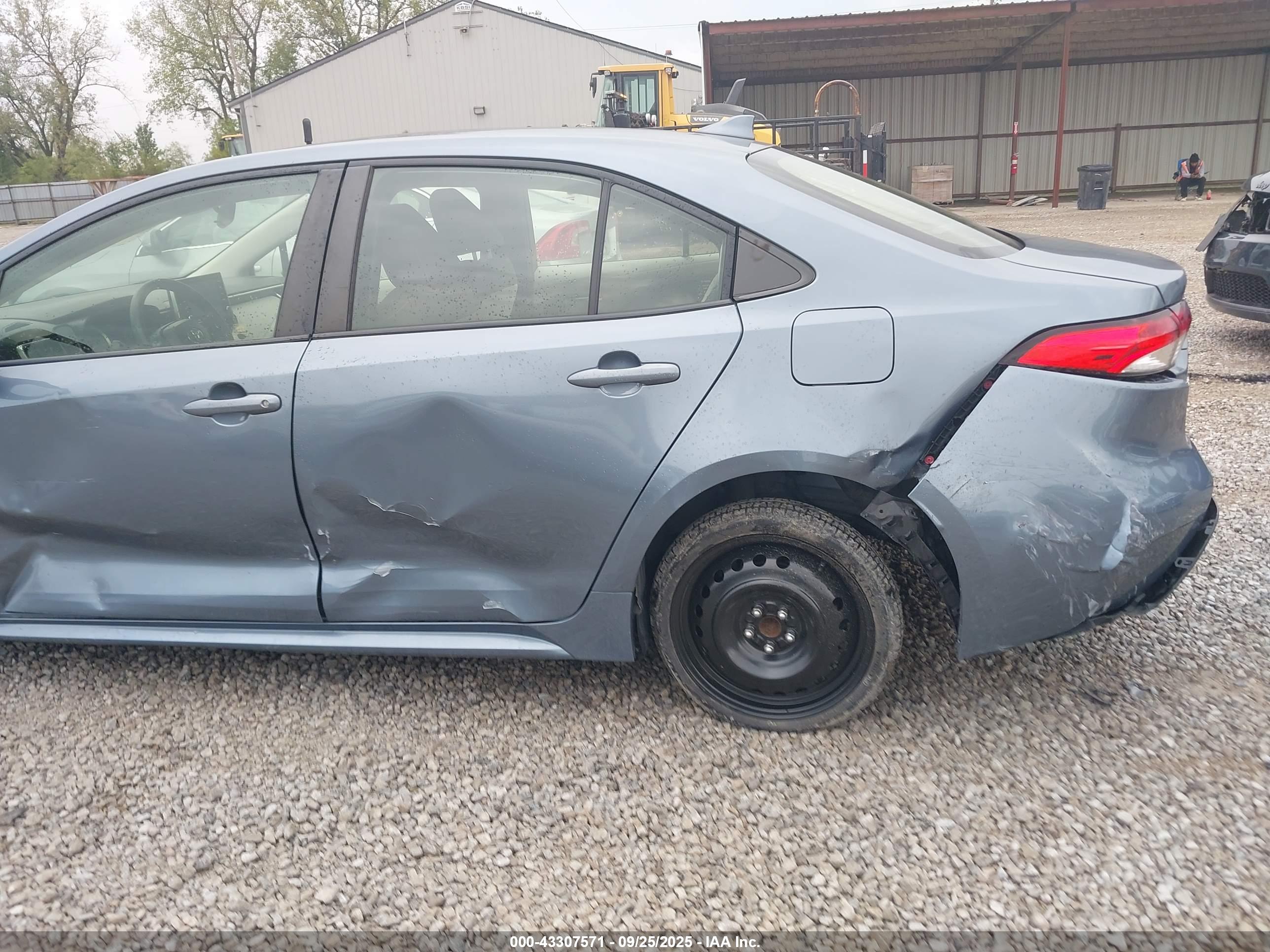TOYOTA COROLLA image 6
