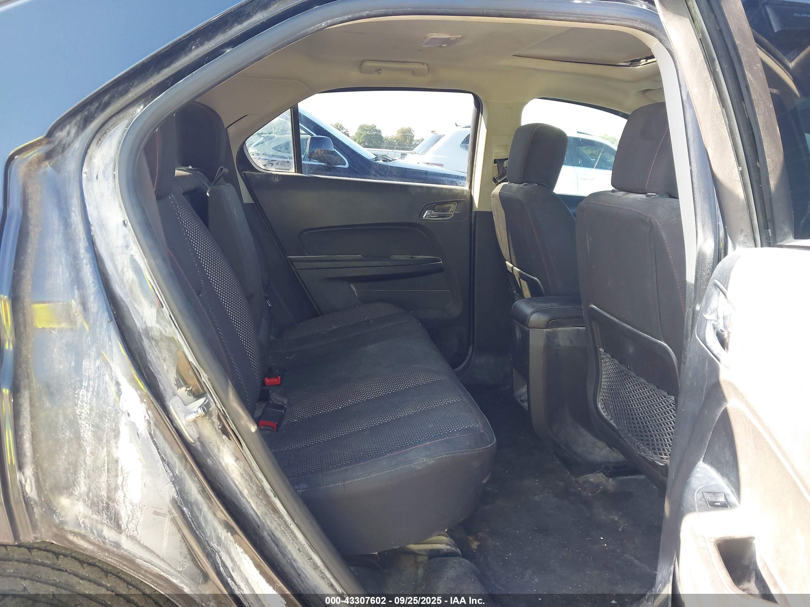 CHEVROLET EQUINOX image 8
