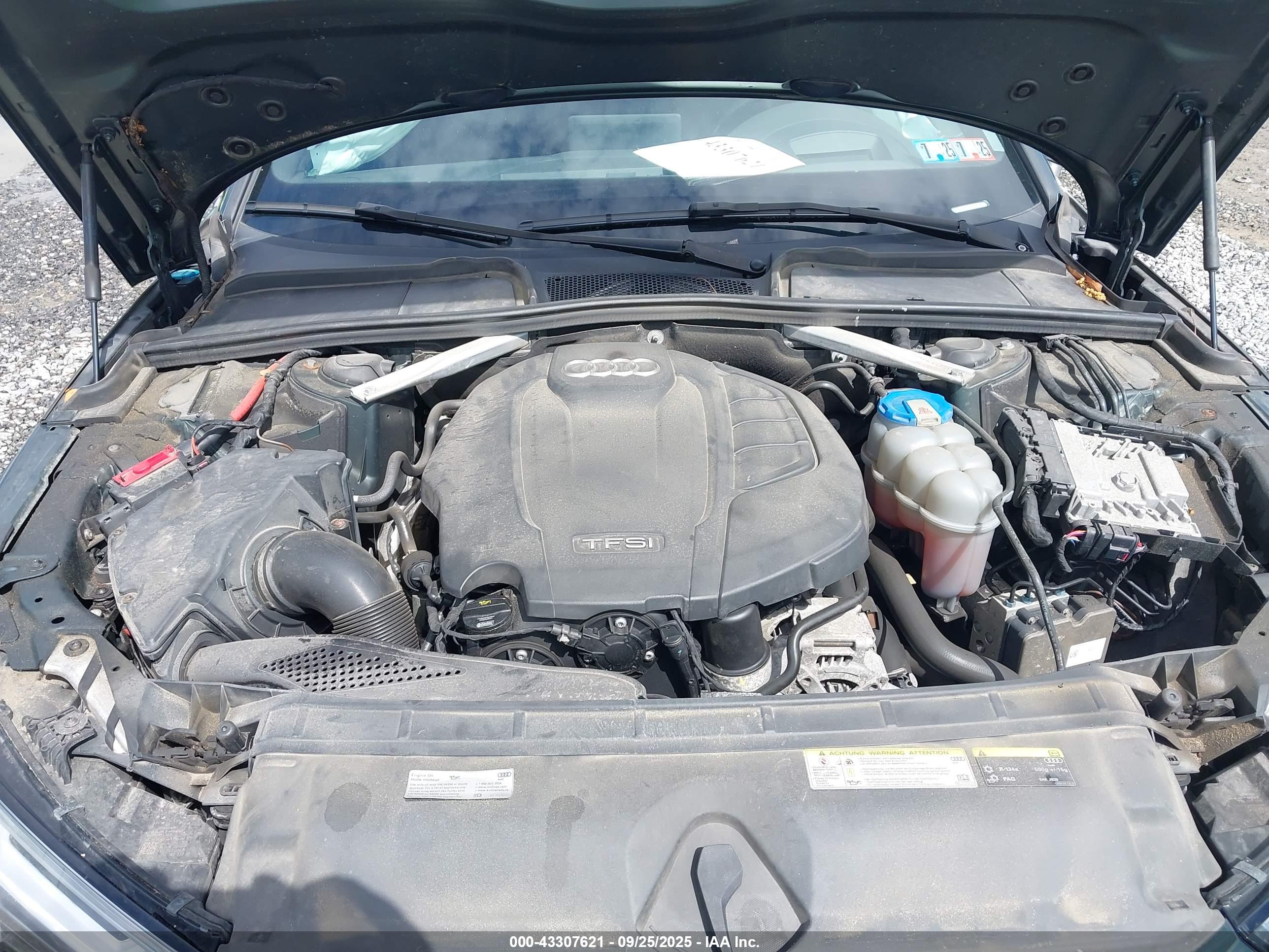 AUDI A4 image 10