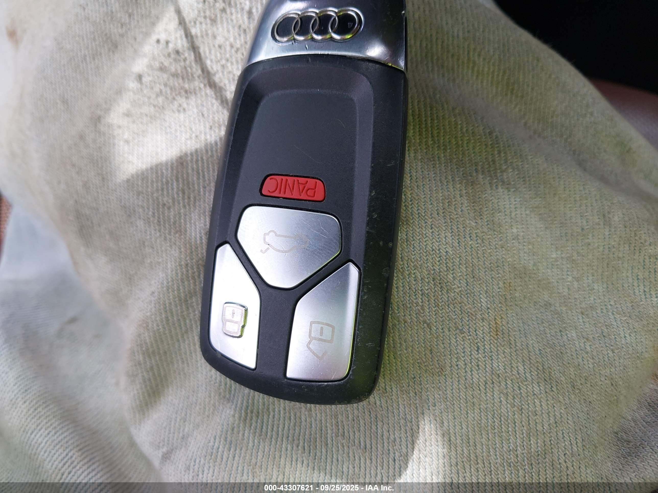 AUDI A4 image 11