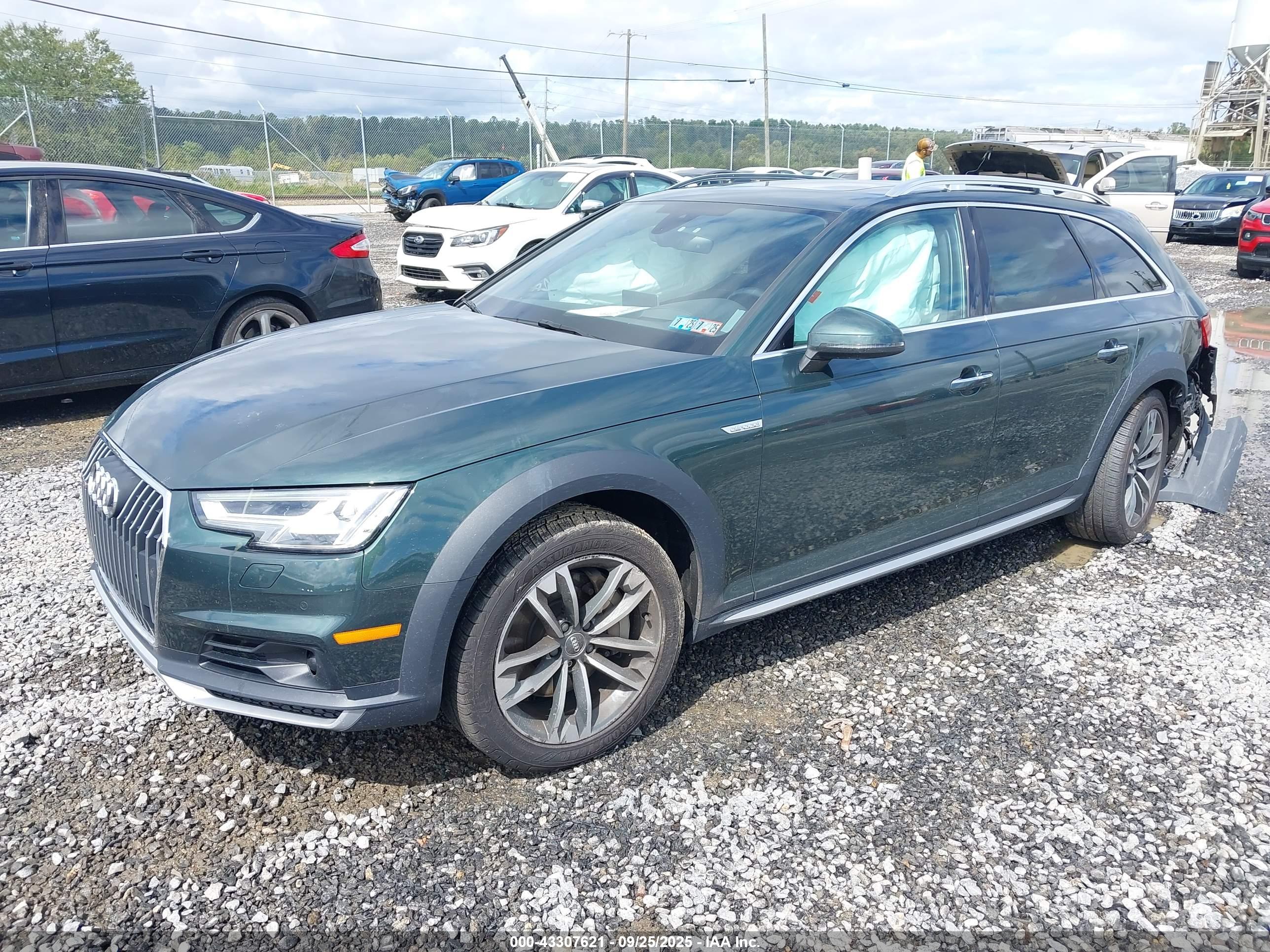 AUDI A4 image 2